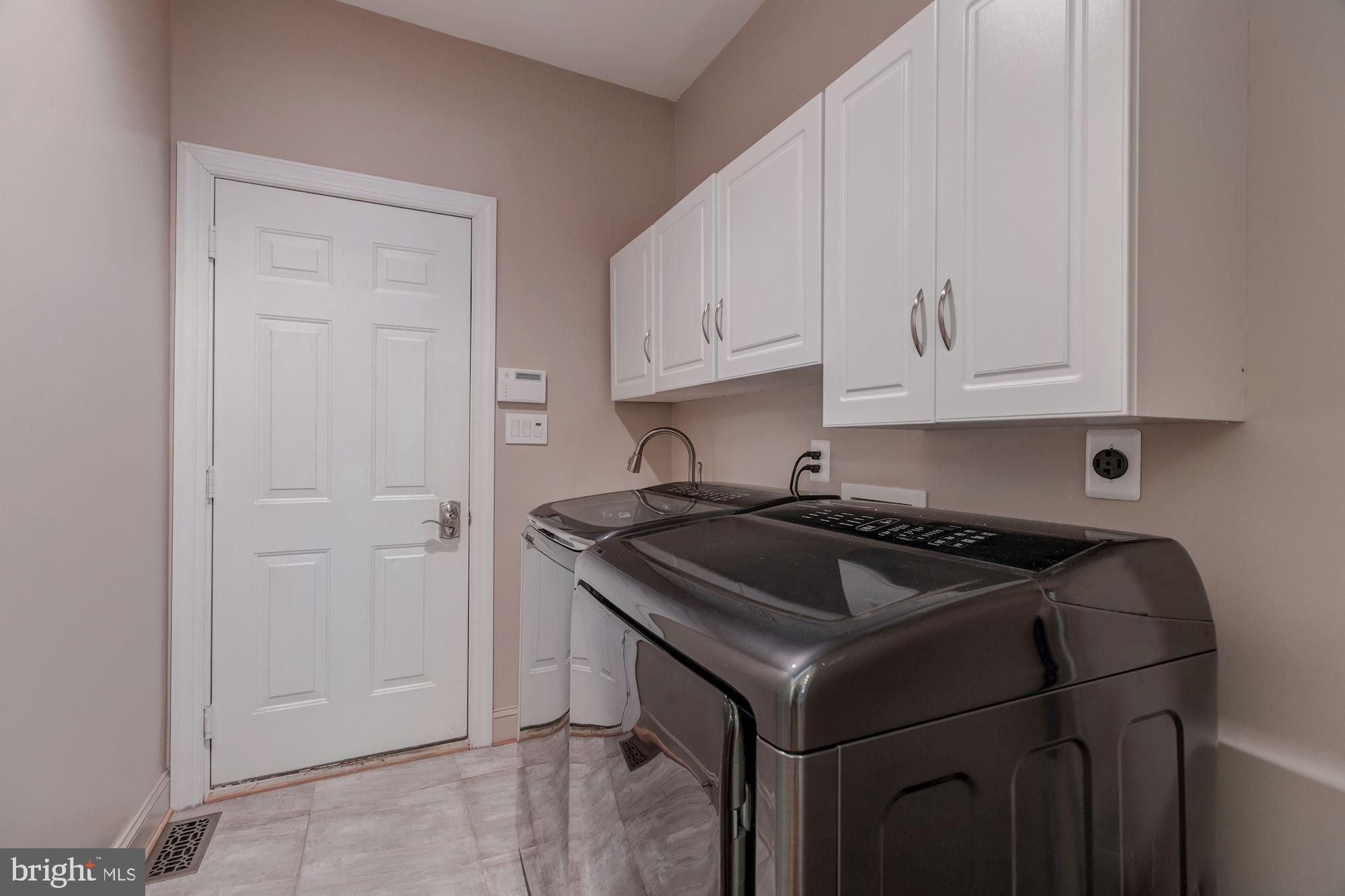 MCINTOSH MANOR OLDE CHES - Residential