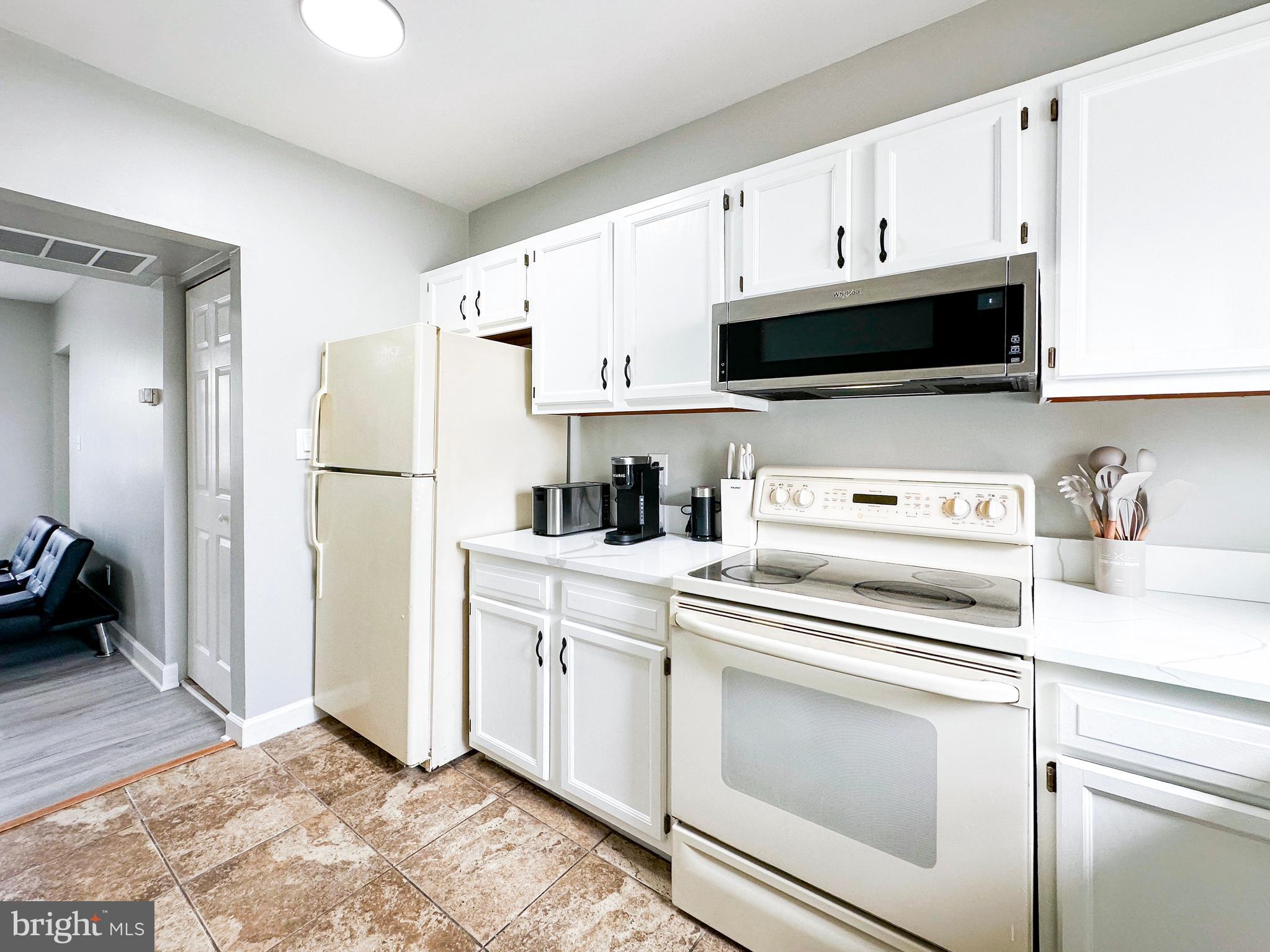 2859 DENVER STREET SE