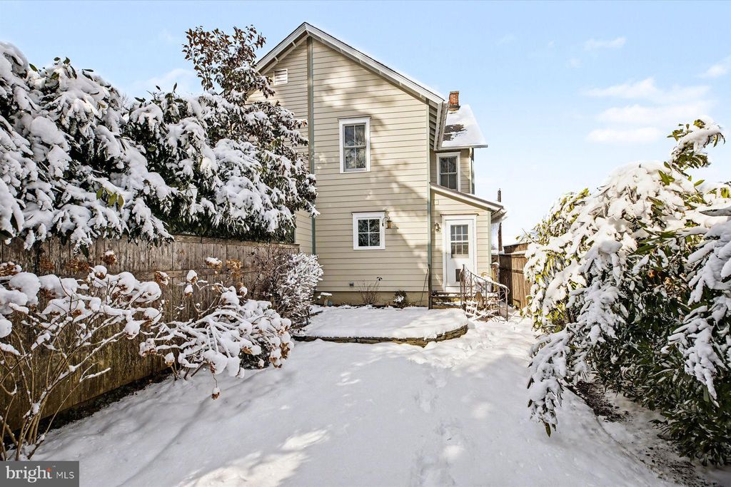 Photo of 55 Buttonwood Street, NEW HOPE, PA 18938 (MLS # PABU2112108)