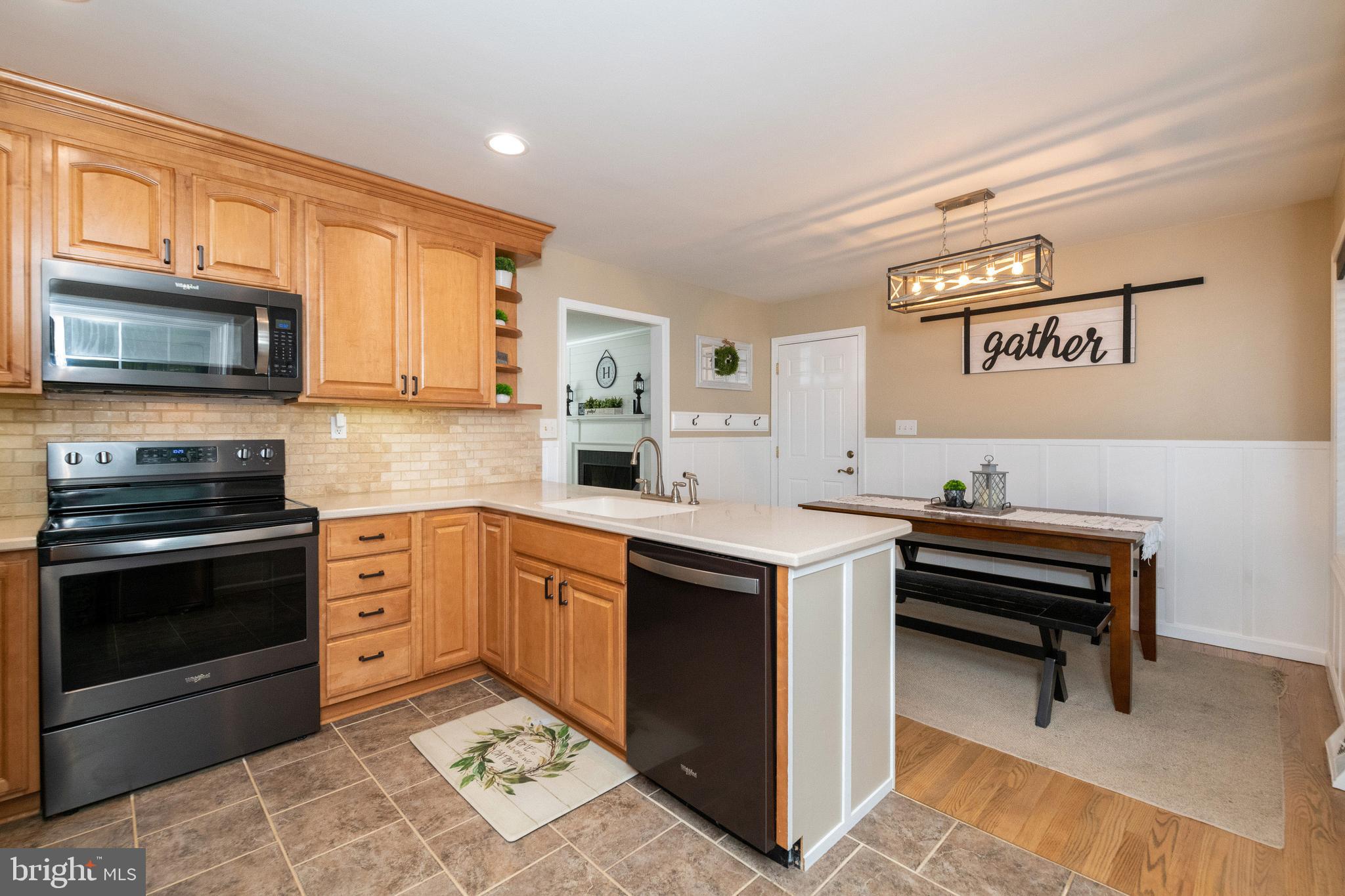 WAKEFIELD MEADOWS - Residential