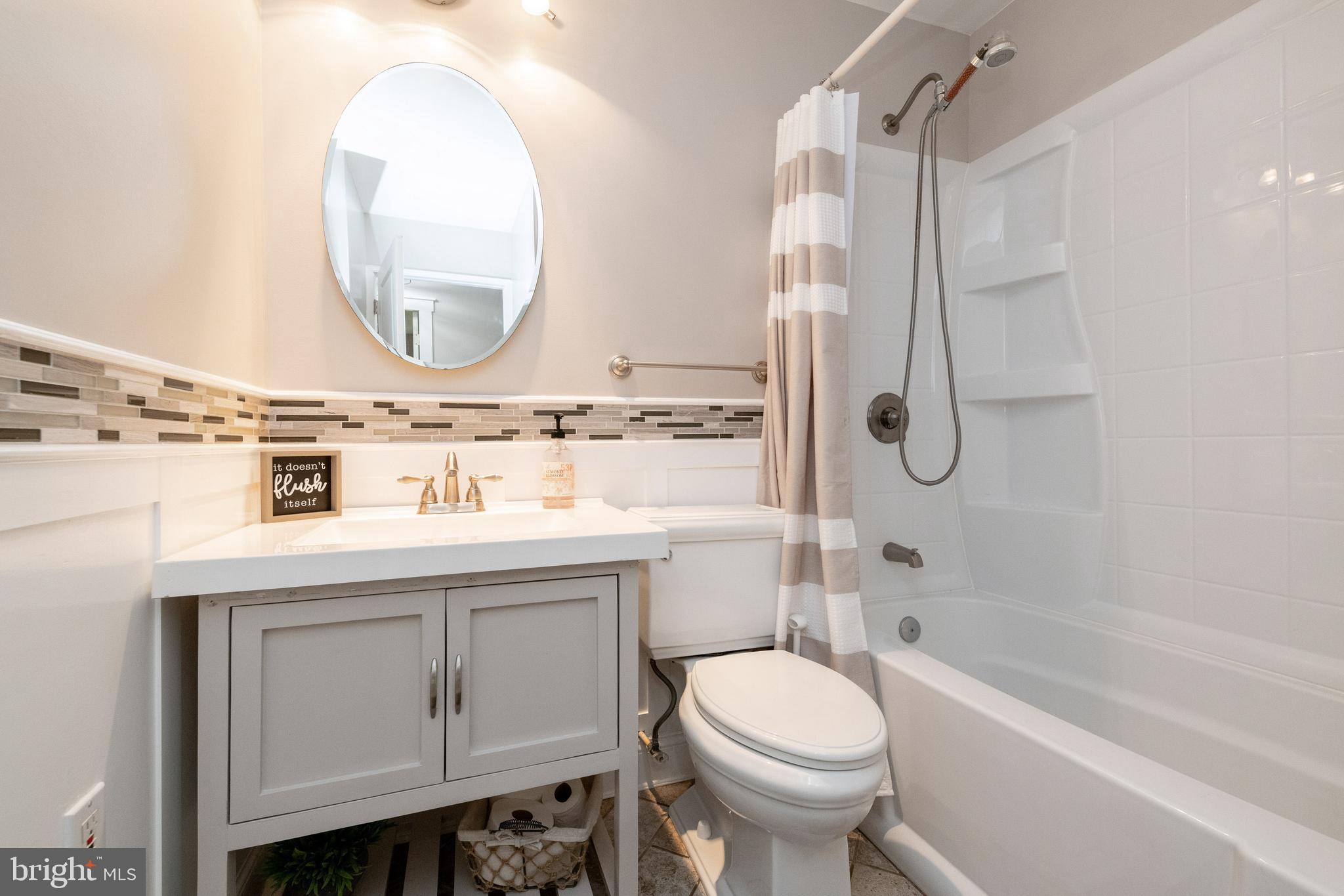 WAKEFIELD MEADOWS - Residential