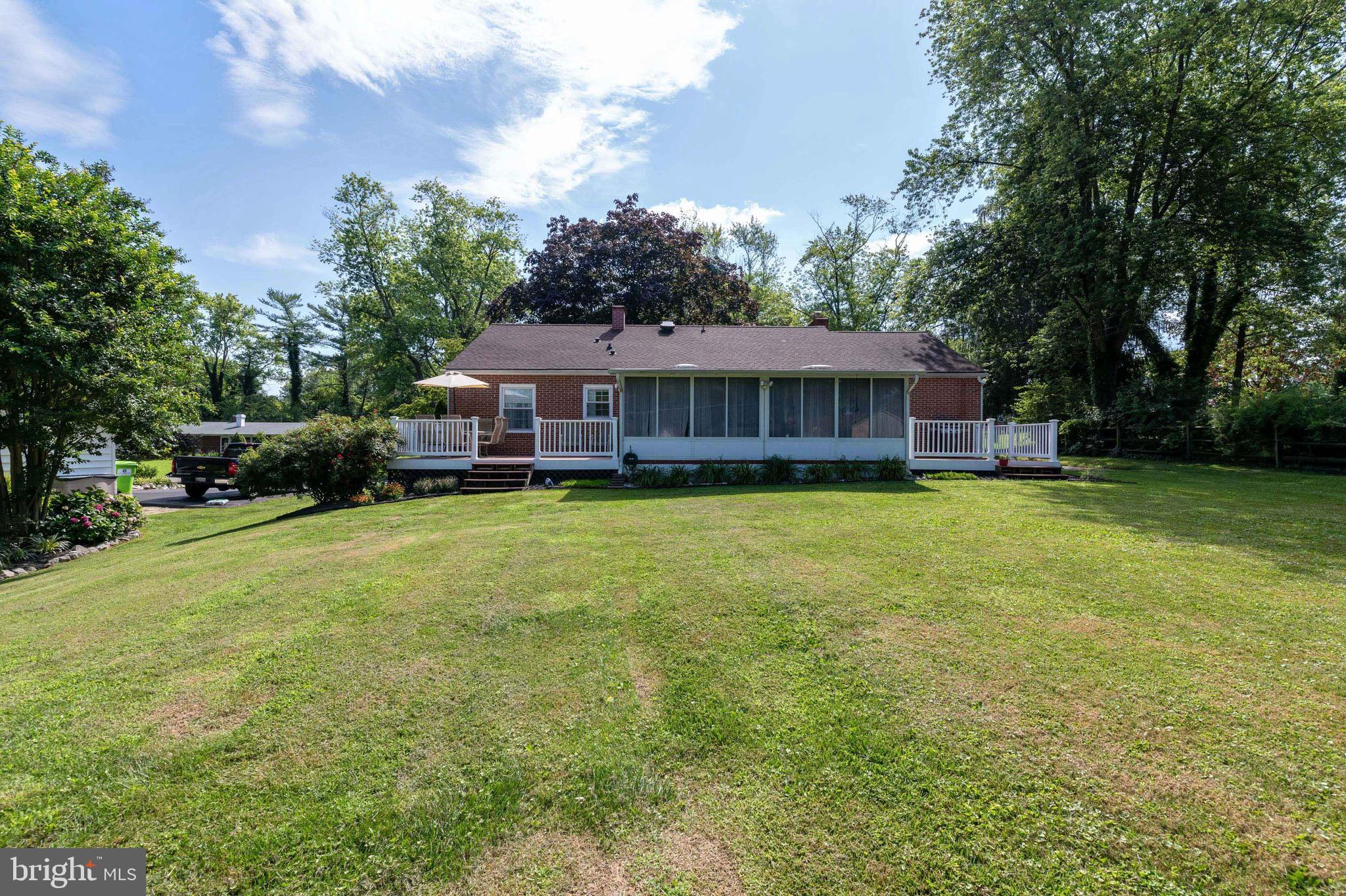 WAKEFIELD MEADOWS - Residential