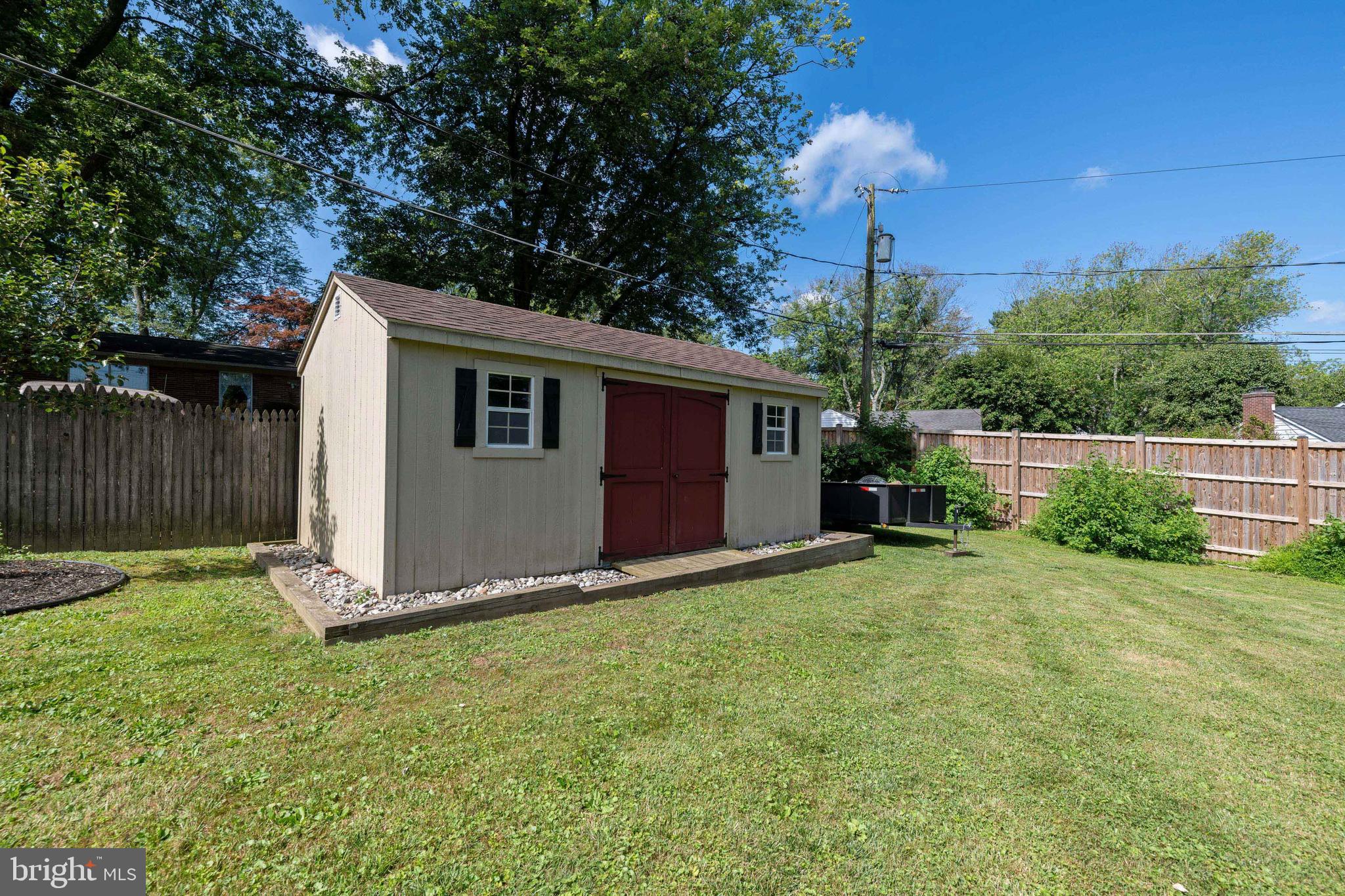 WAKEFIELD MEADOWS - Residential