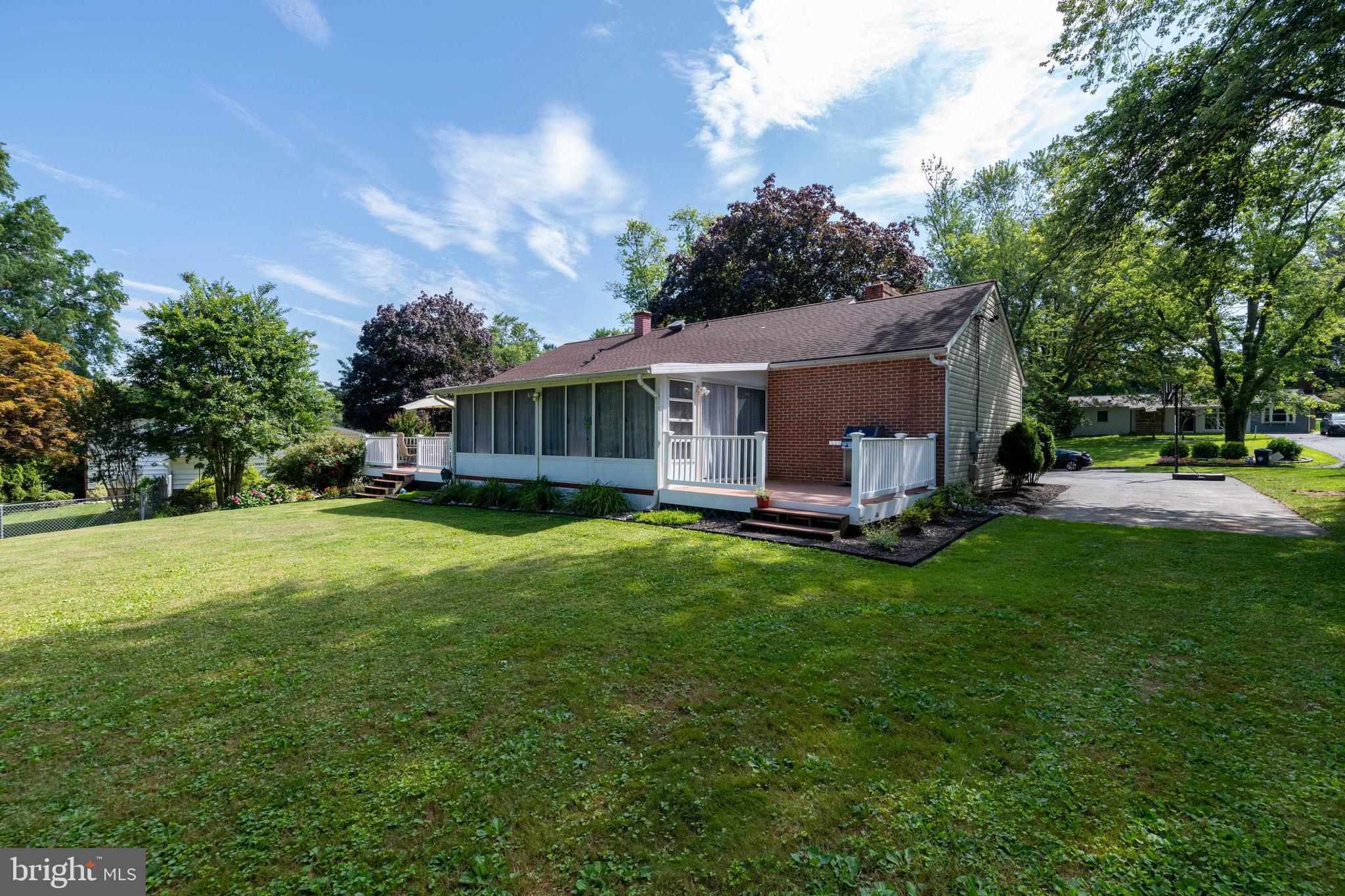 WAKEFIELD MEADOWS - Residential