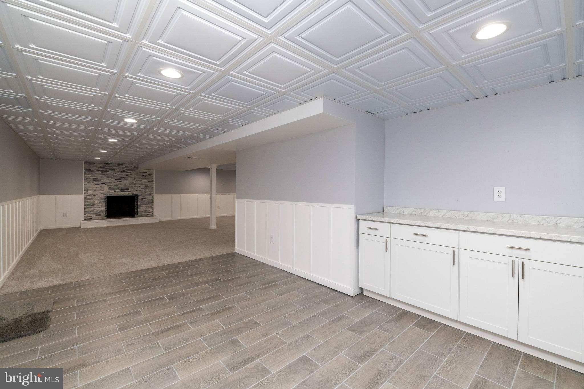 WAKEFIELD MEADOWS - Residential