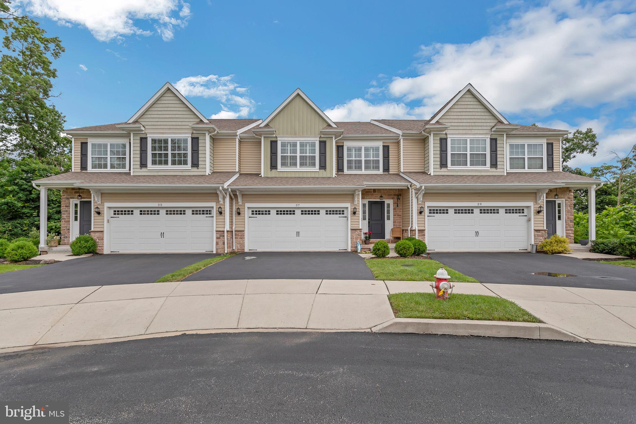 37 ADDISON LANE