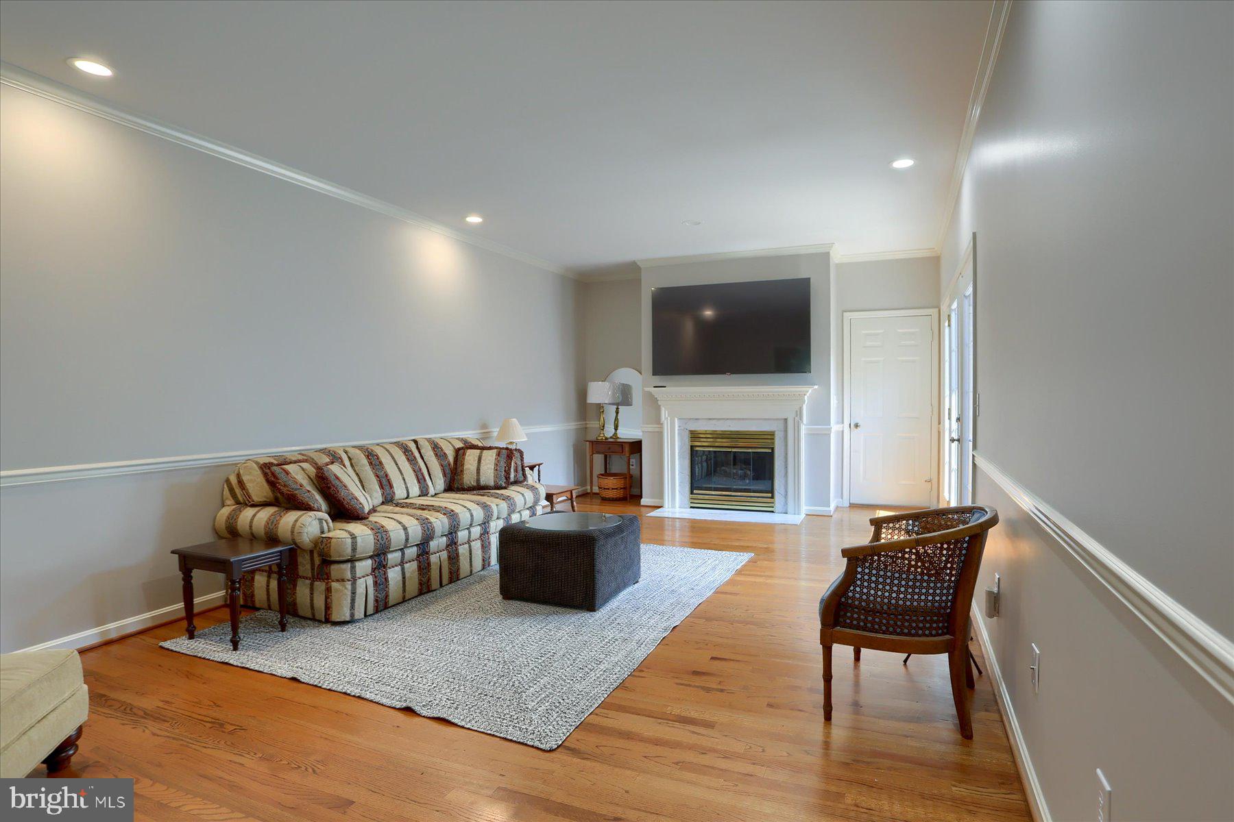 DICKINSON GREEN - Residential