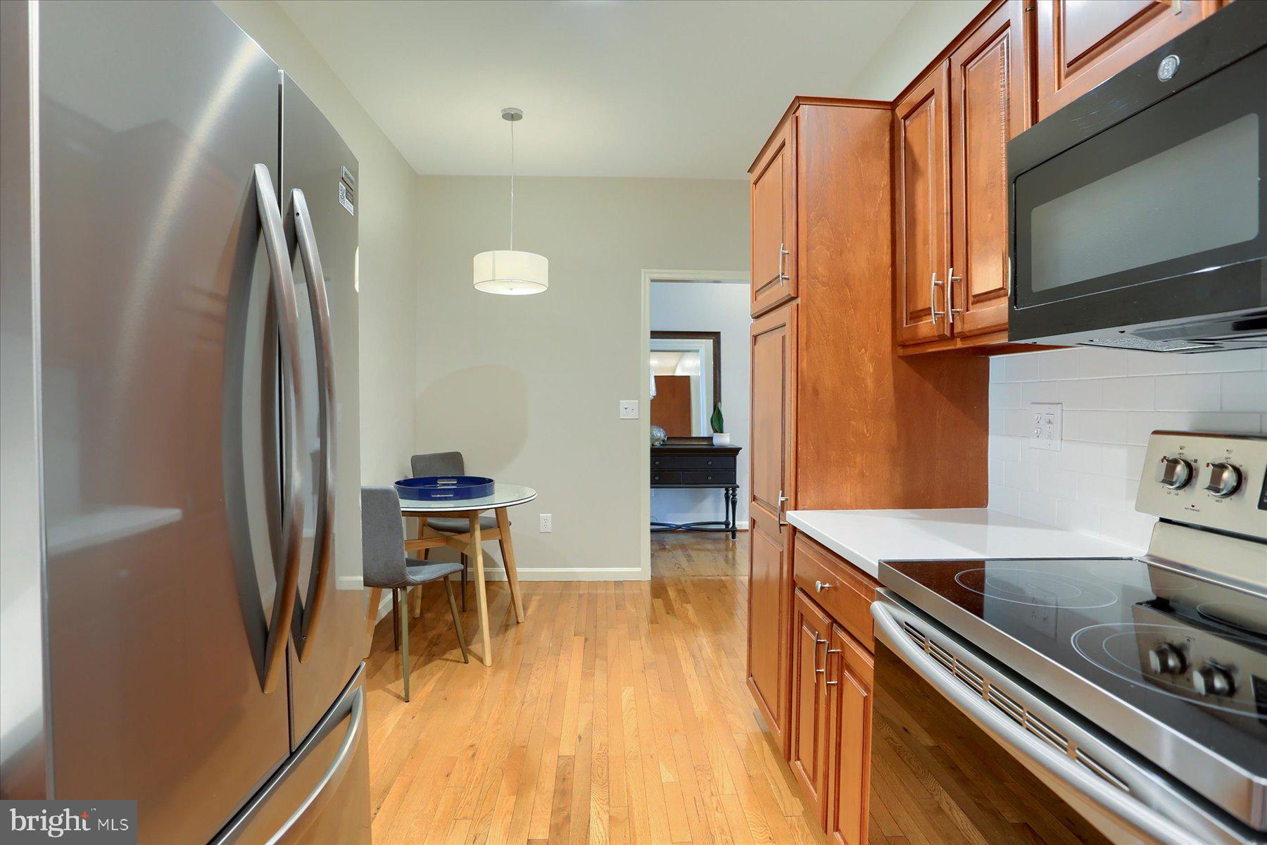 DICKINSON GREEN - Residential