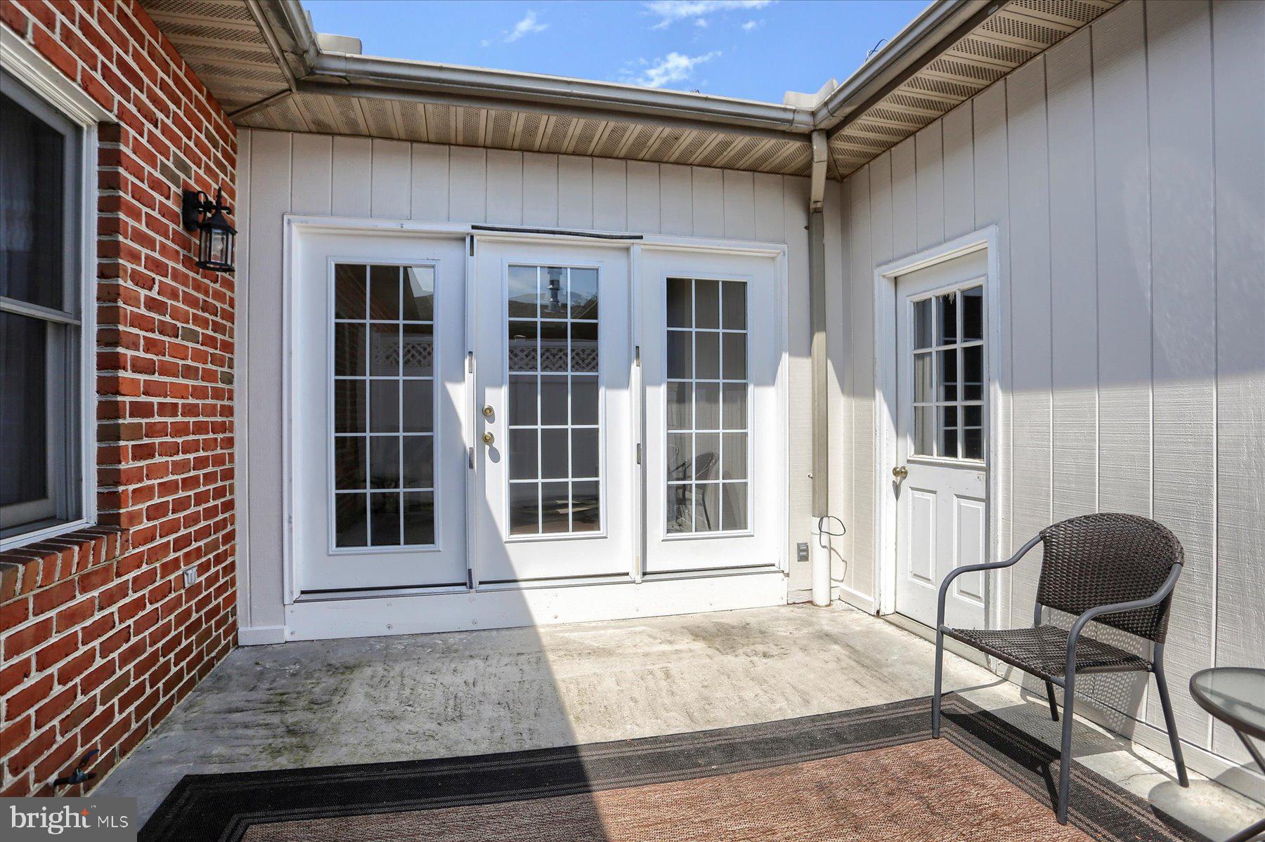 DICKINSON GREEN - Residential