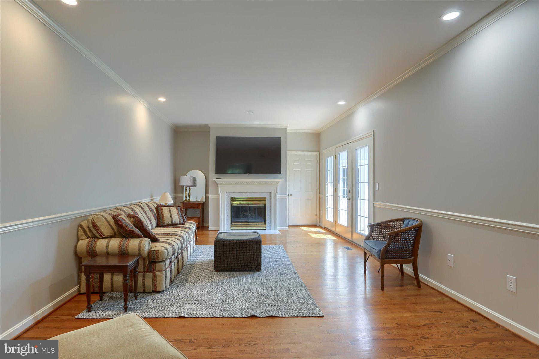 DICKINSON GREEN - Residential