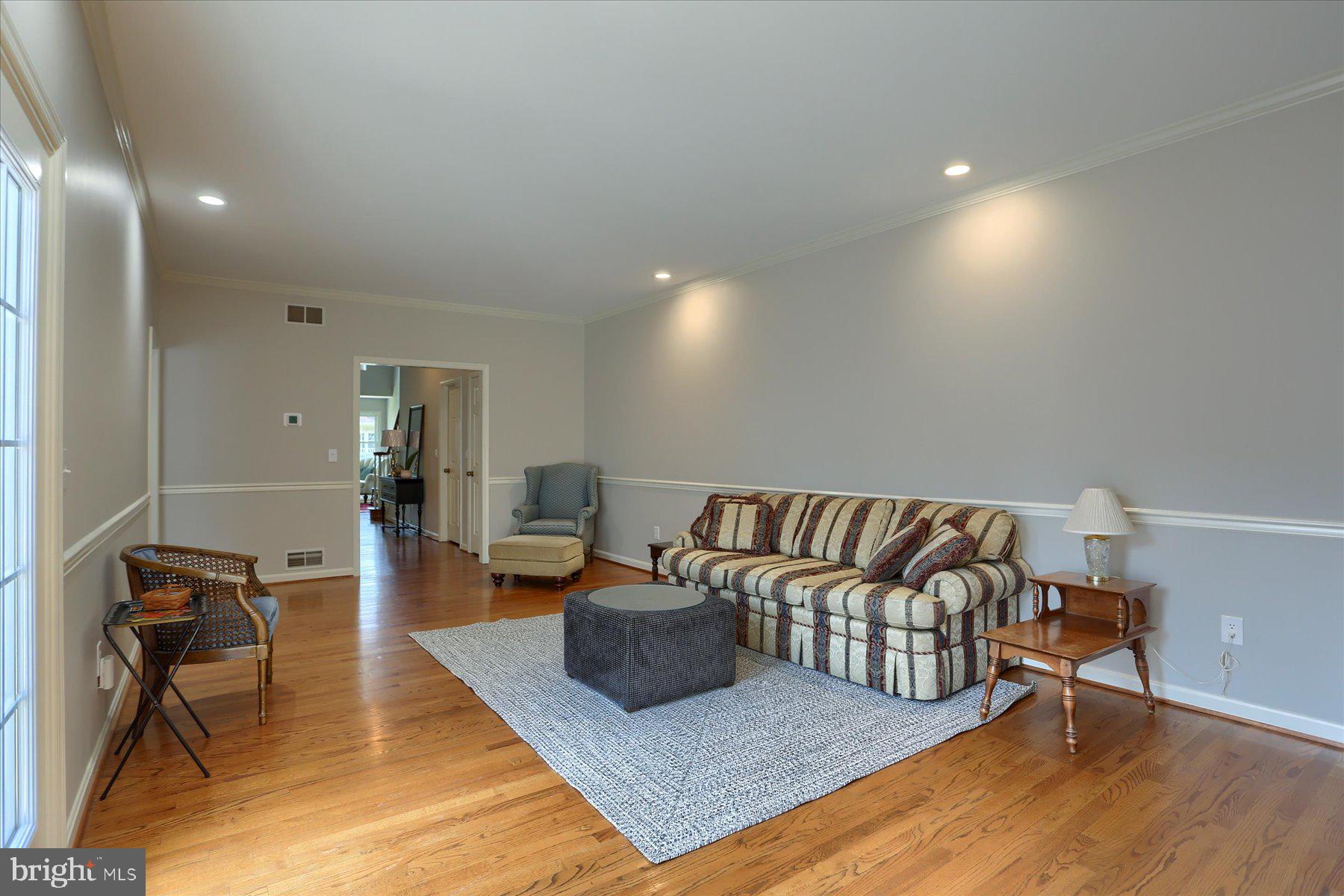 DICKINSON GREEN - Residential