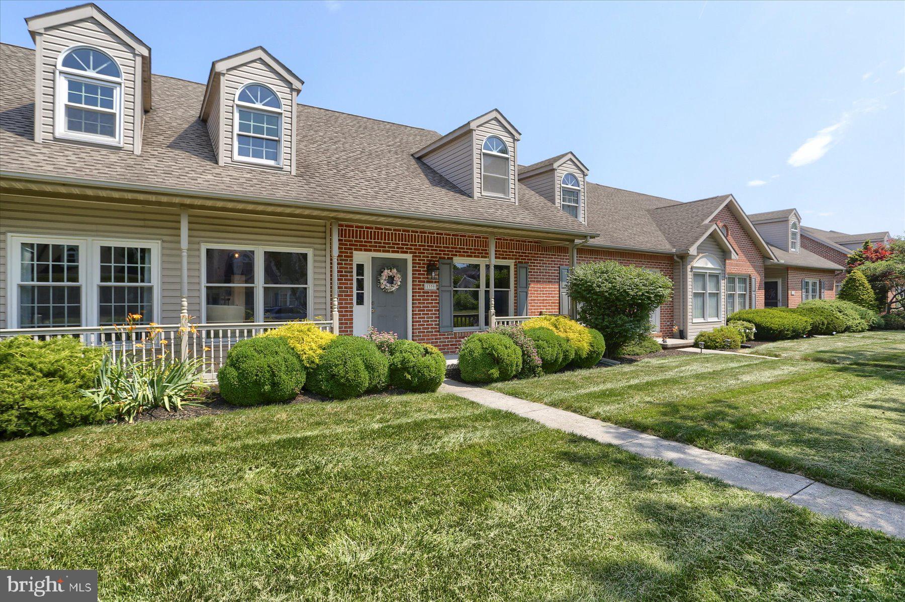 DICKINSON GREEN - Residential