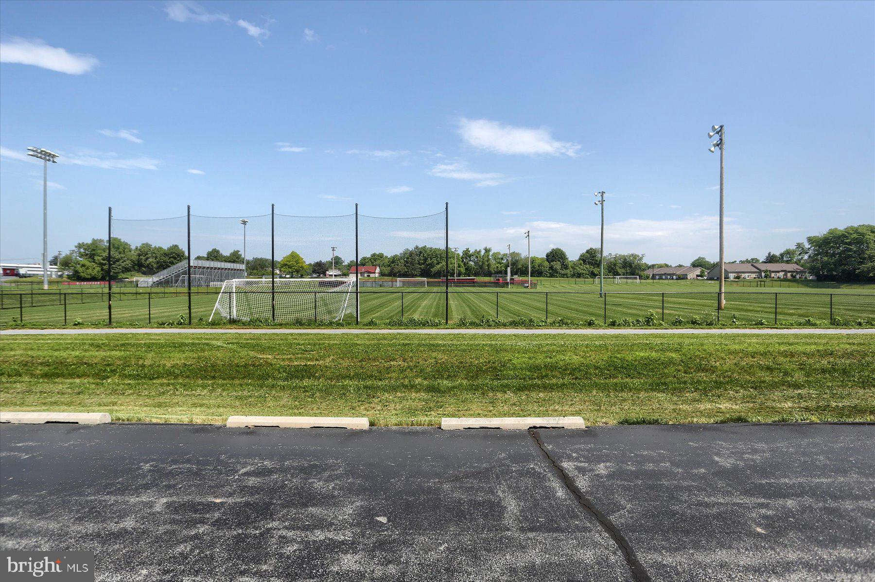 DICKINSON GREEN - Residential