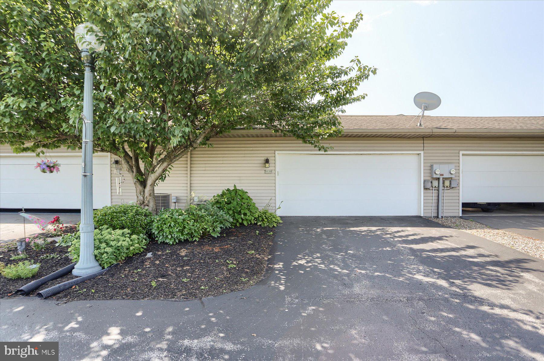 DICKINSON GREEN - Residential