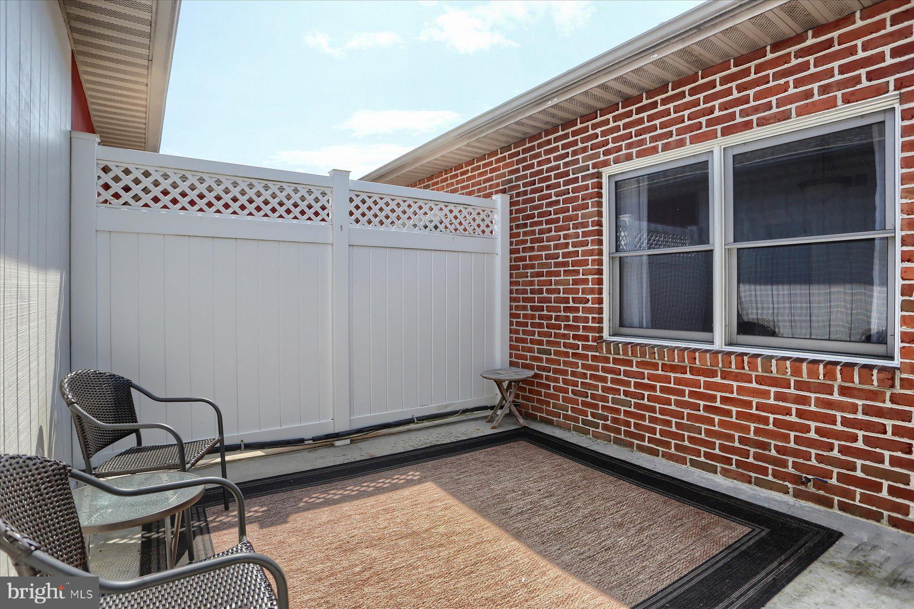 DICKINSON GREEN - Residential