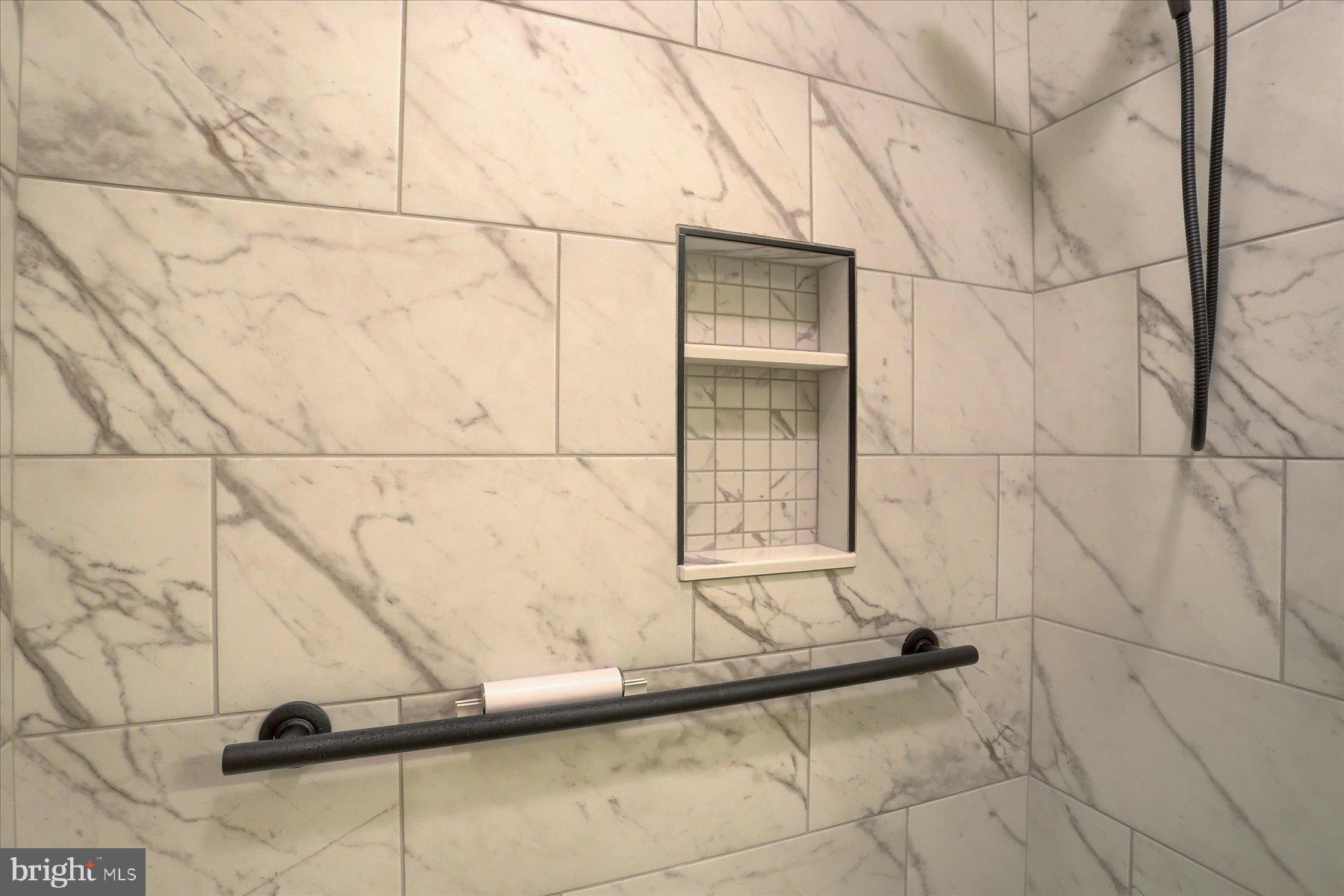 DICKINSON GREEN - Residential