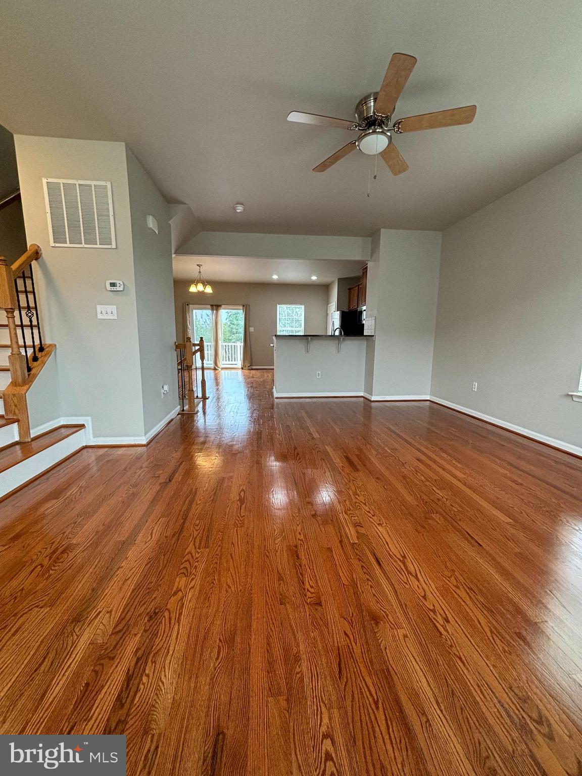 LAKE FREDERICK - Residential Lease