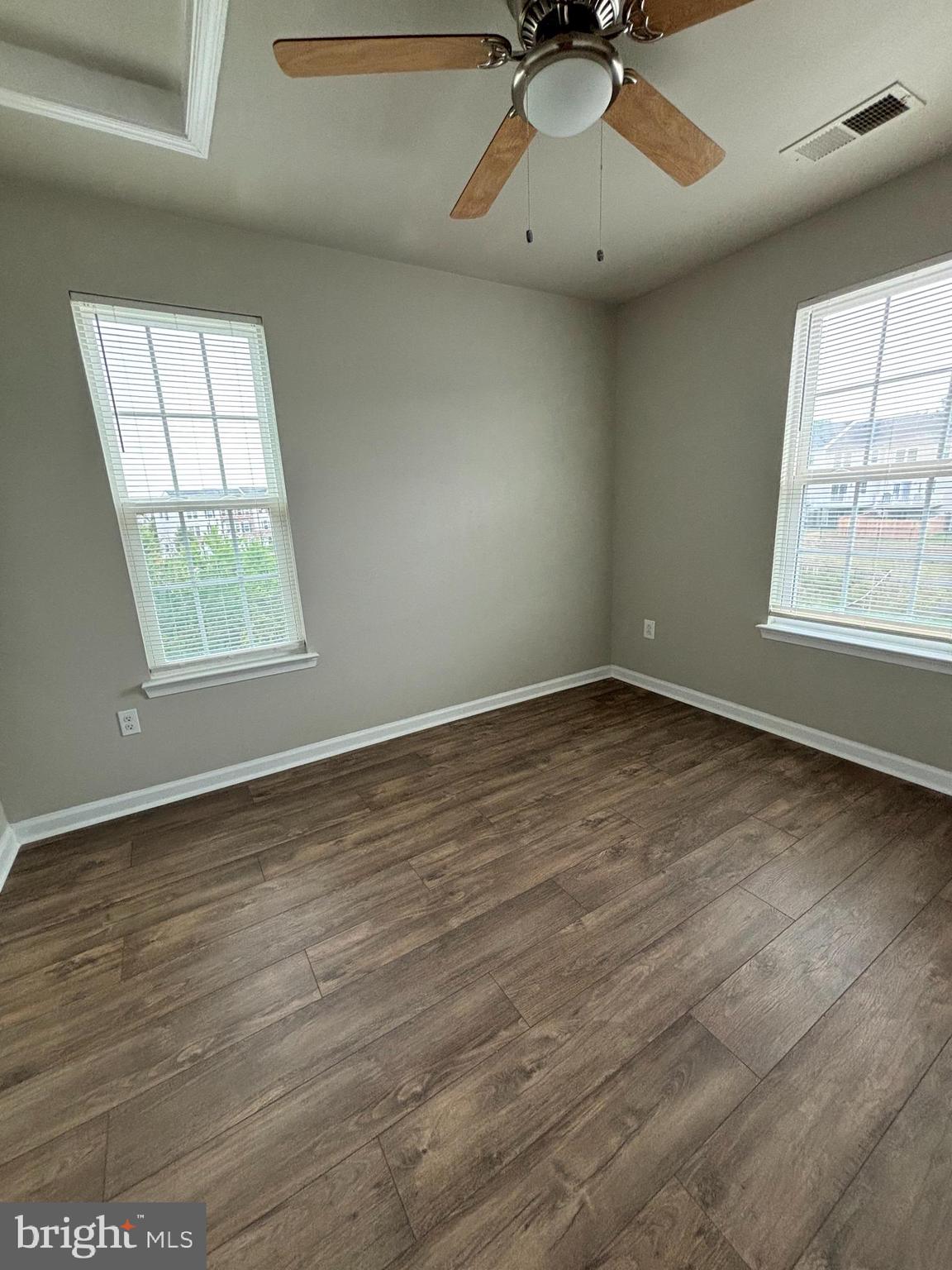 LAKE FREDERICK - Residential Lease