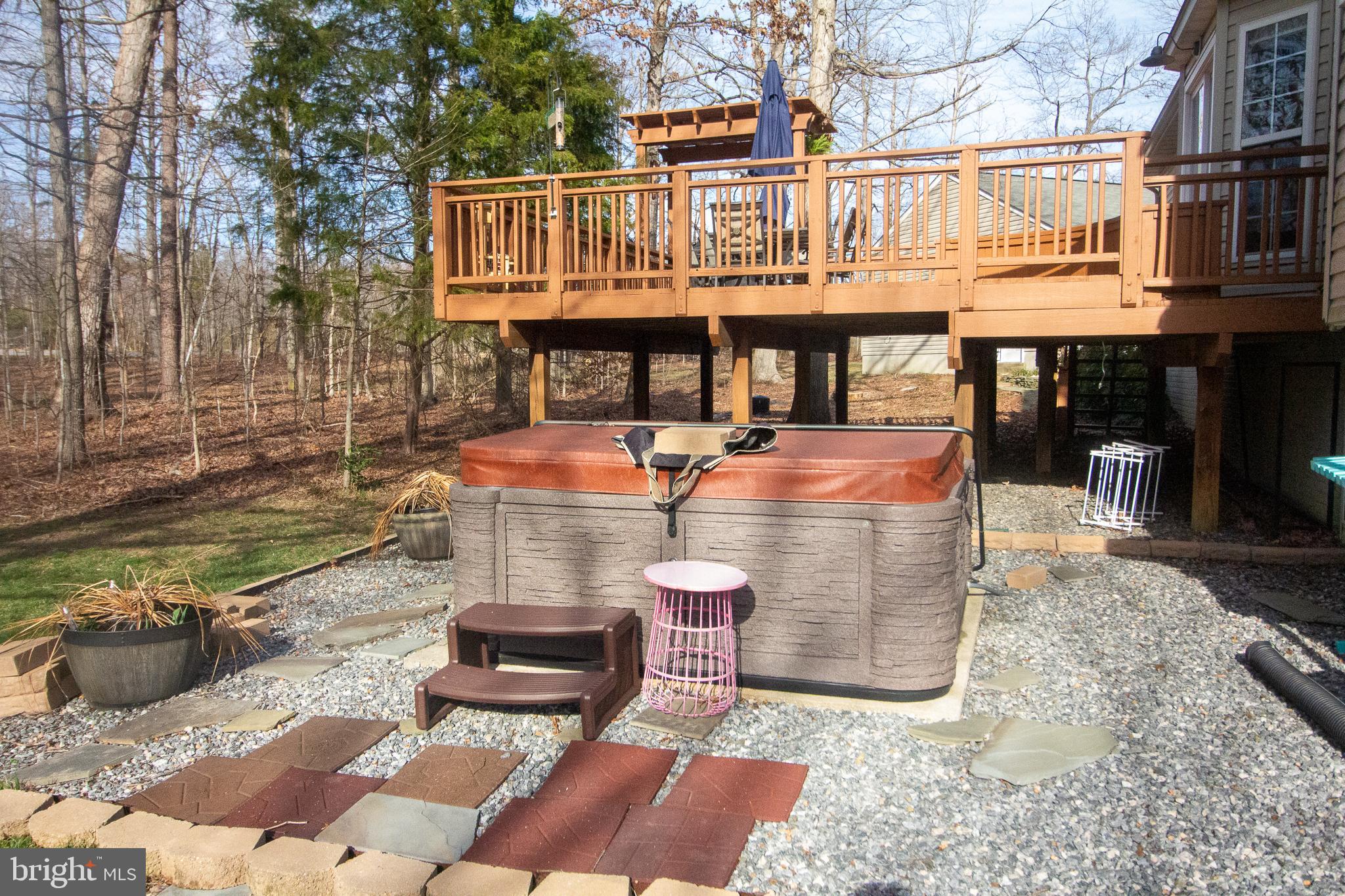 NI RIVER STATION - Residential