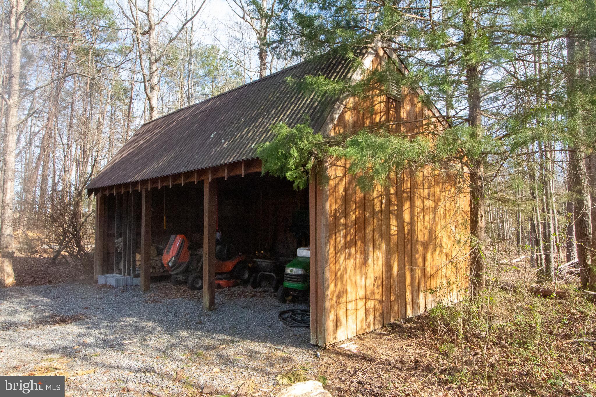 NI RIVER STATION - Residential