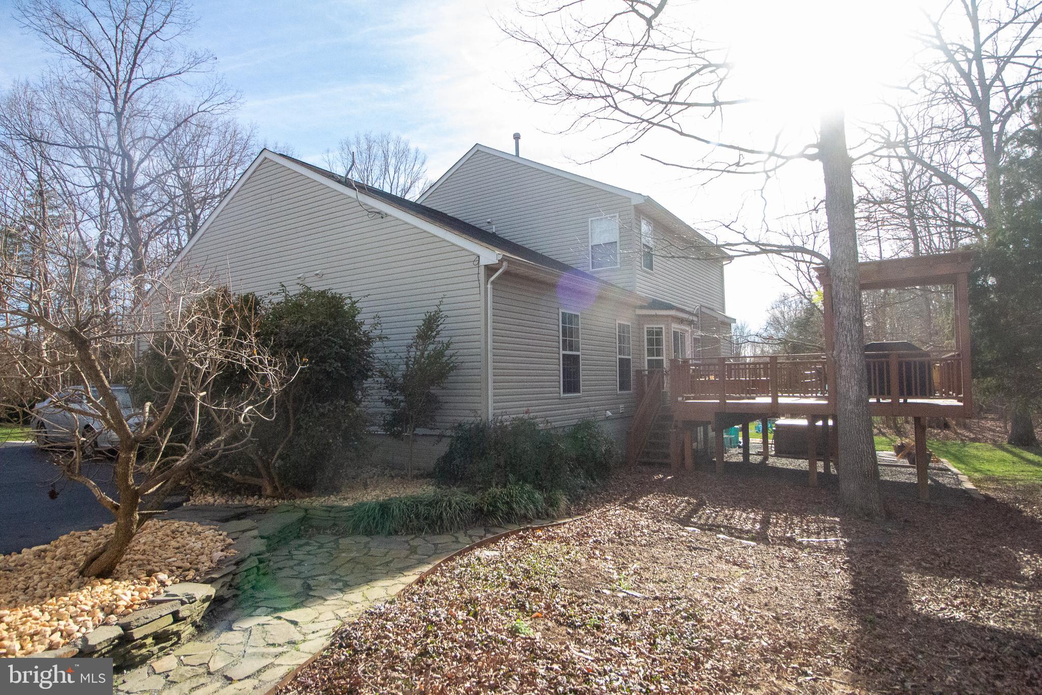 NI RIVER STATION - Residential