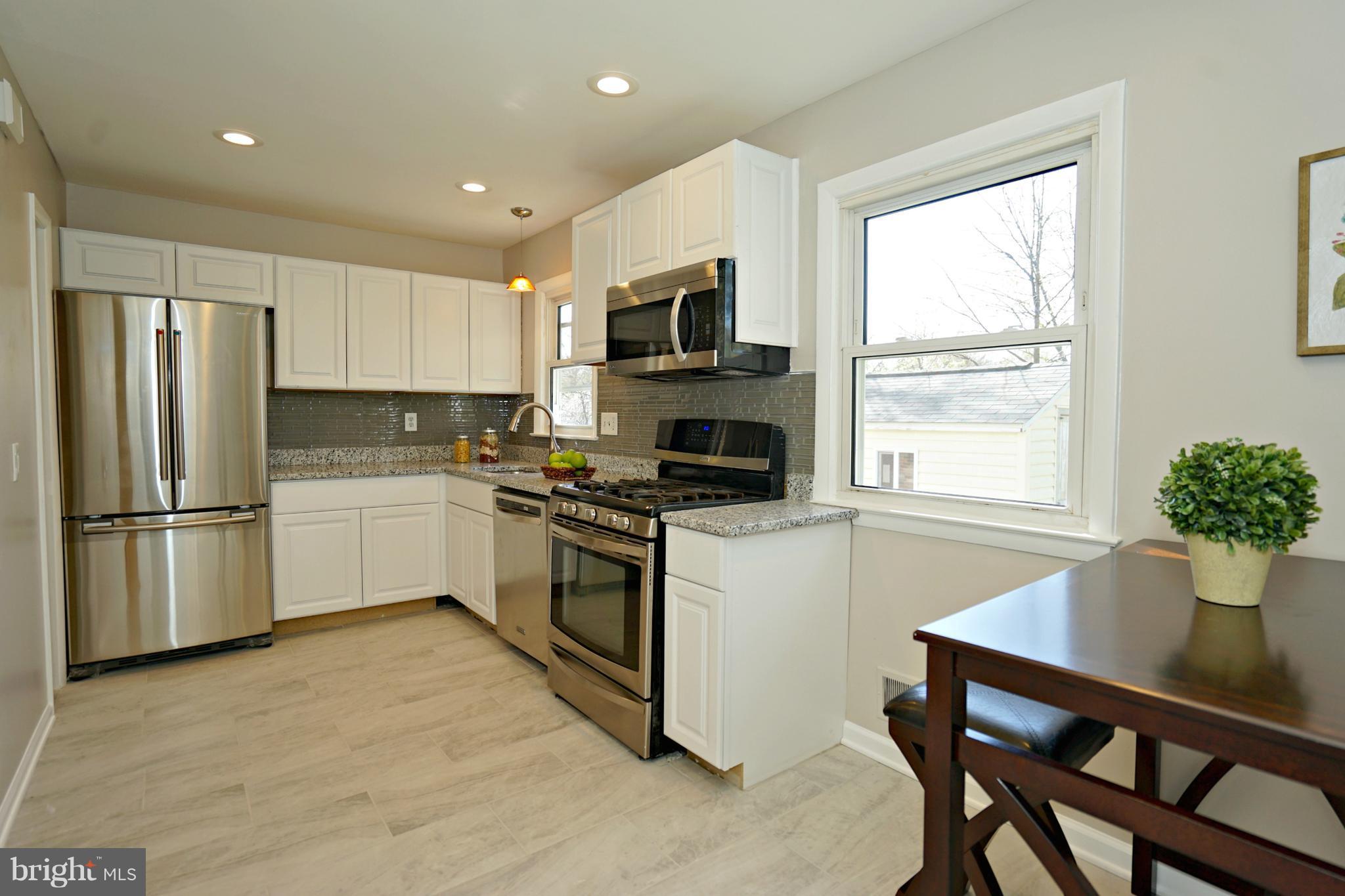 BROOKFIELD - Residential