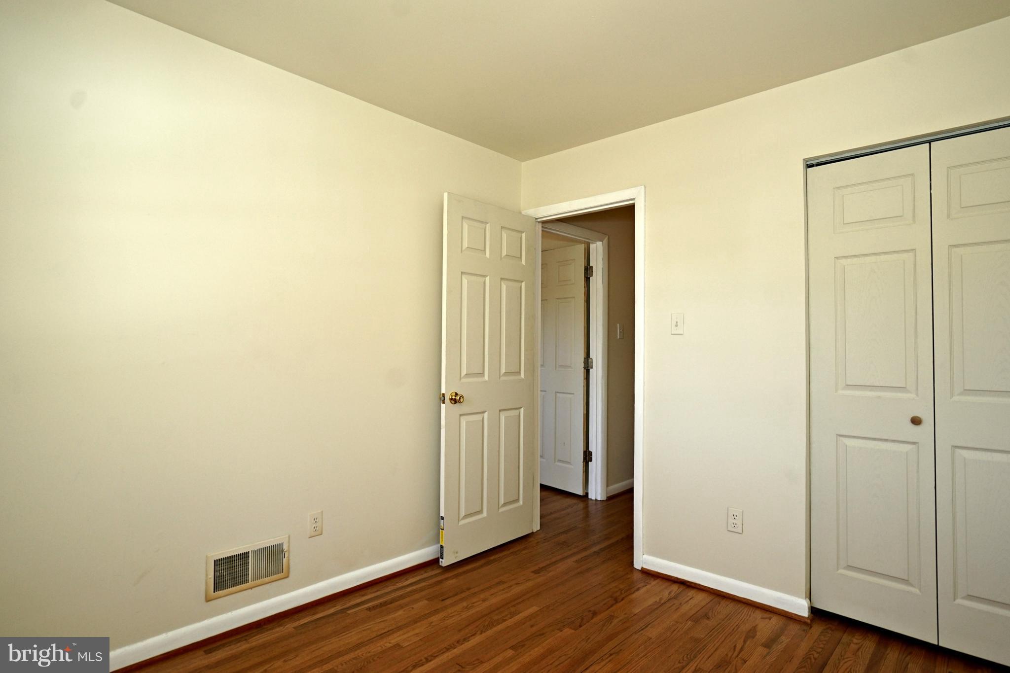 BROOKFIELD - Residential