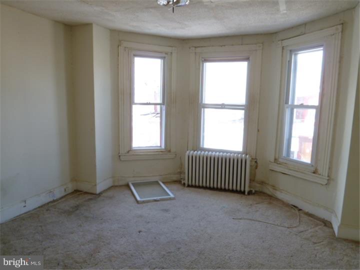 PHILADELPHIA (SOUTHWEST) - Residential