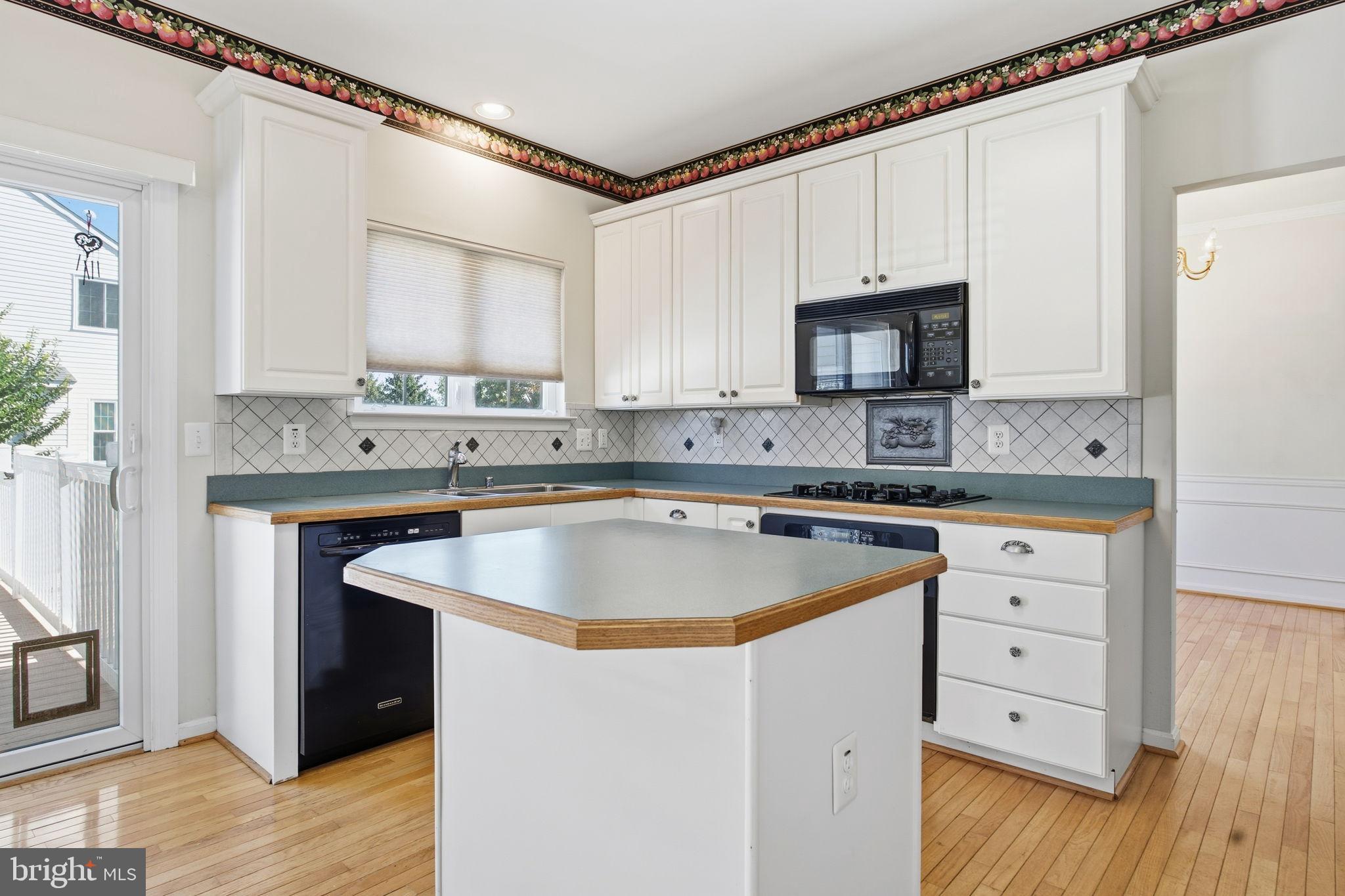 HICKORY OVERLOOK - Residential