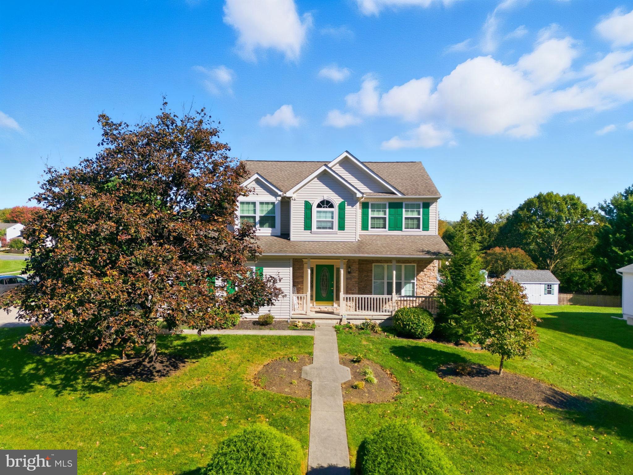 1239 WHISPERING WOODS WAY