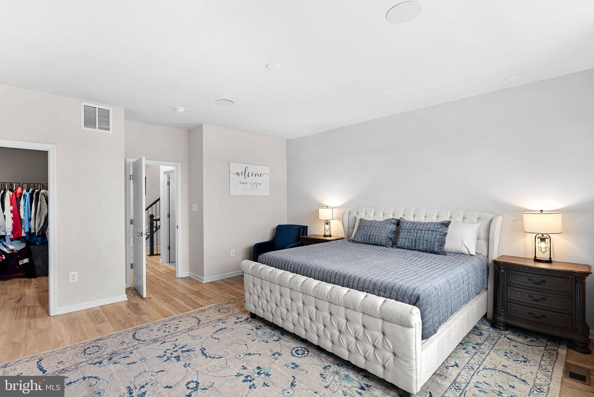 EAST QUARTER - Residential