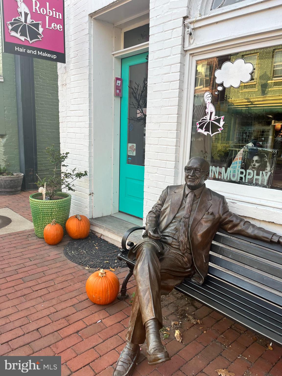 EAST QUARTER - Residential