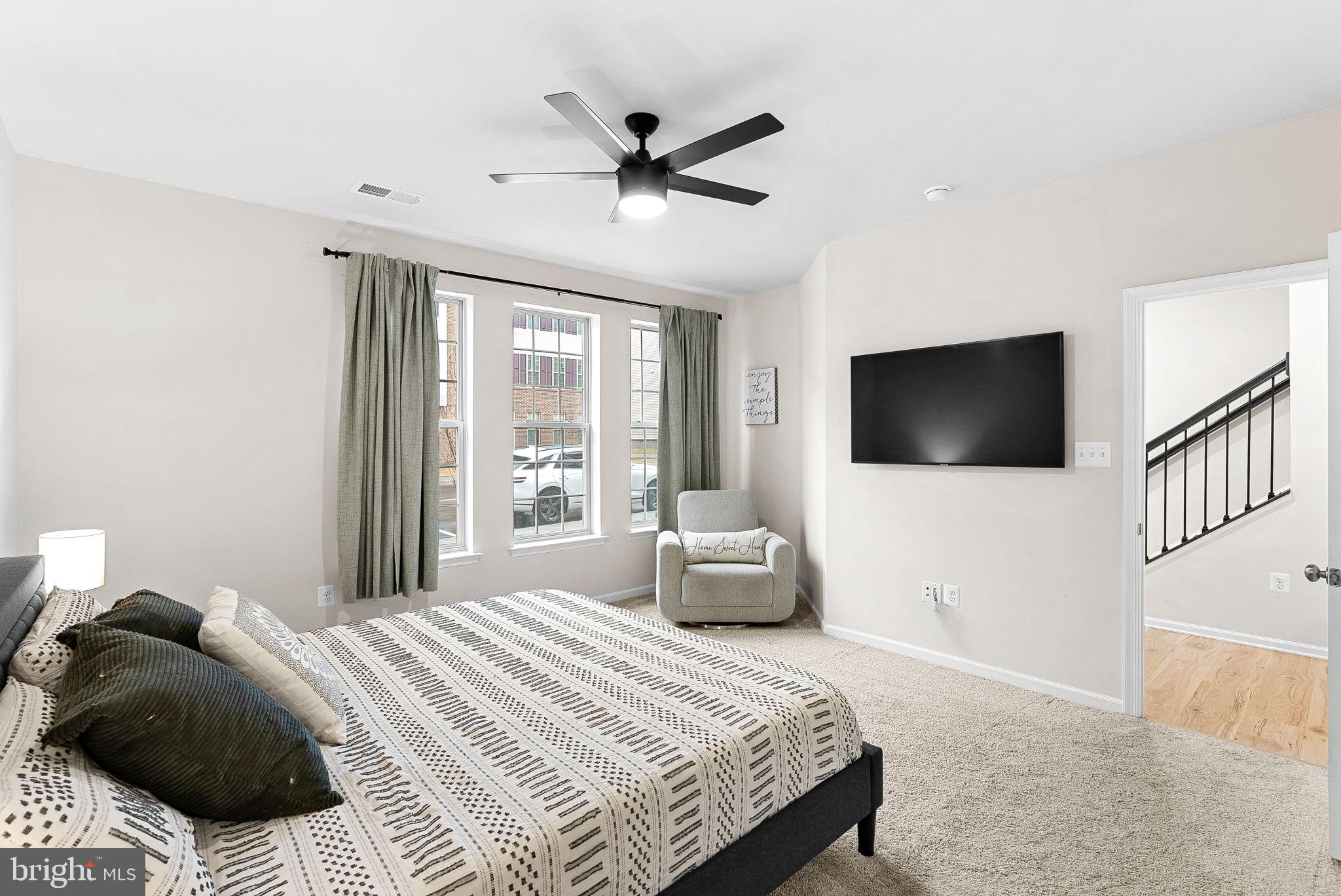 EAST QUARTER - Residential