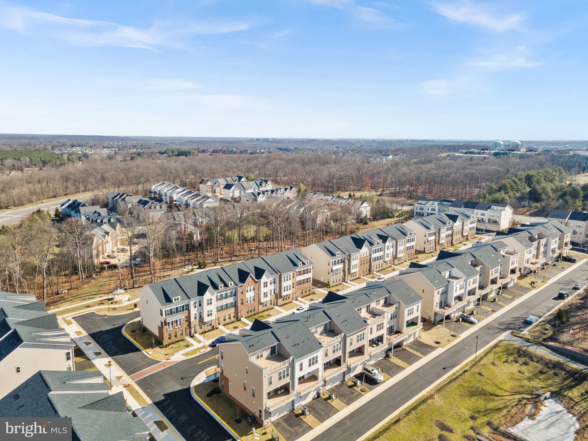 EAST QUARTER - Residential