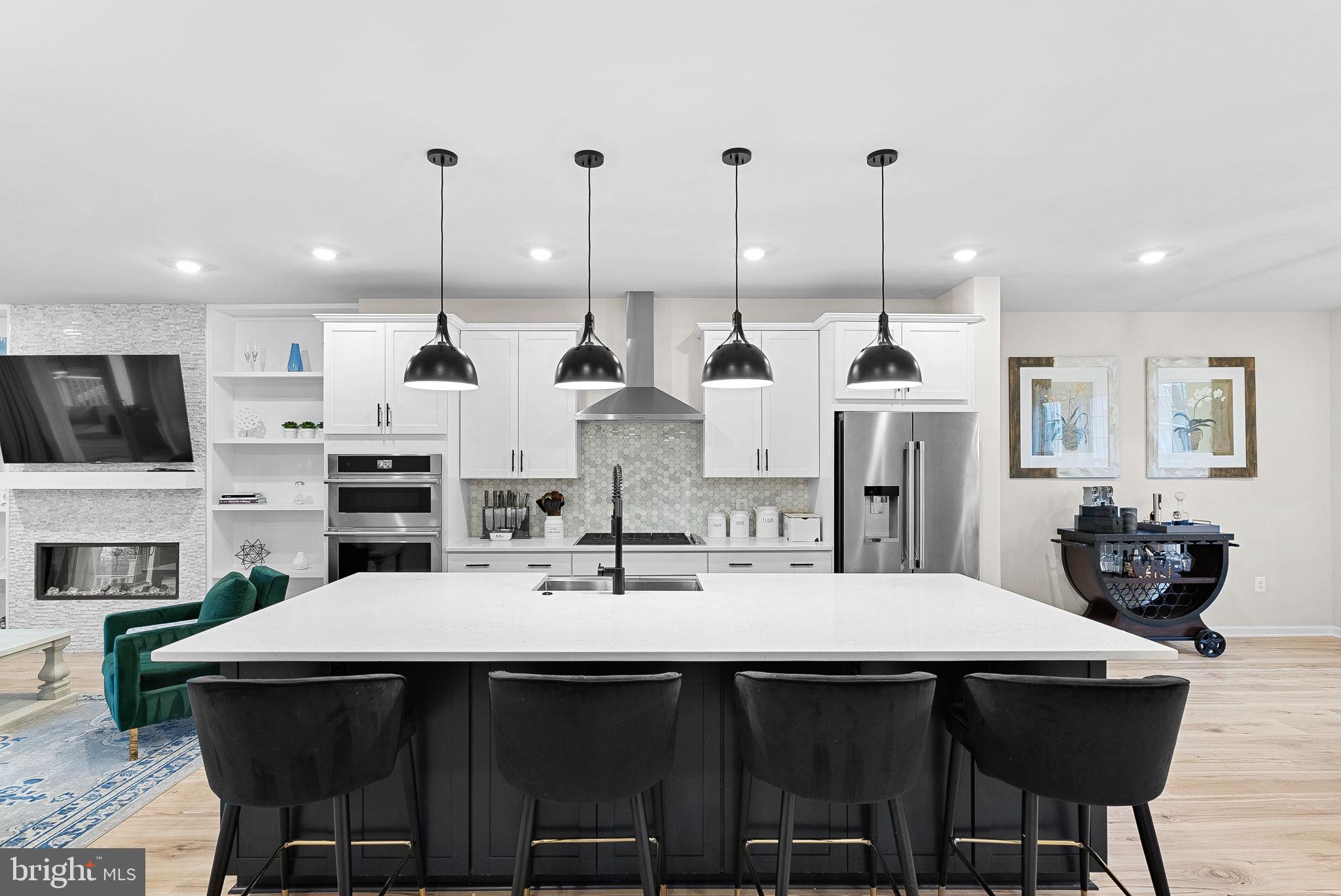 EAST QUARTER - Residential