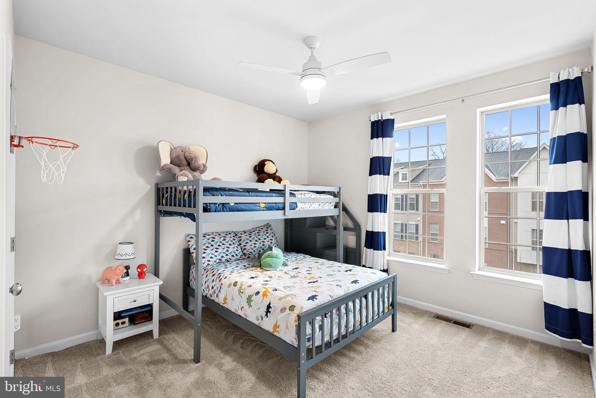 EAST QUARTER - Residential