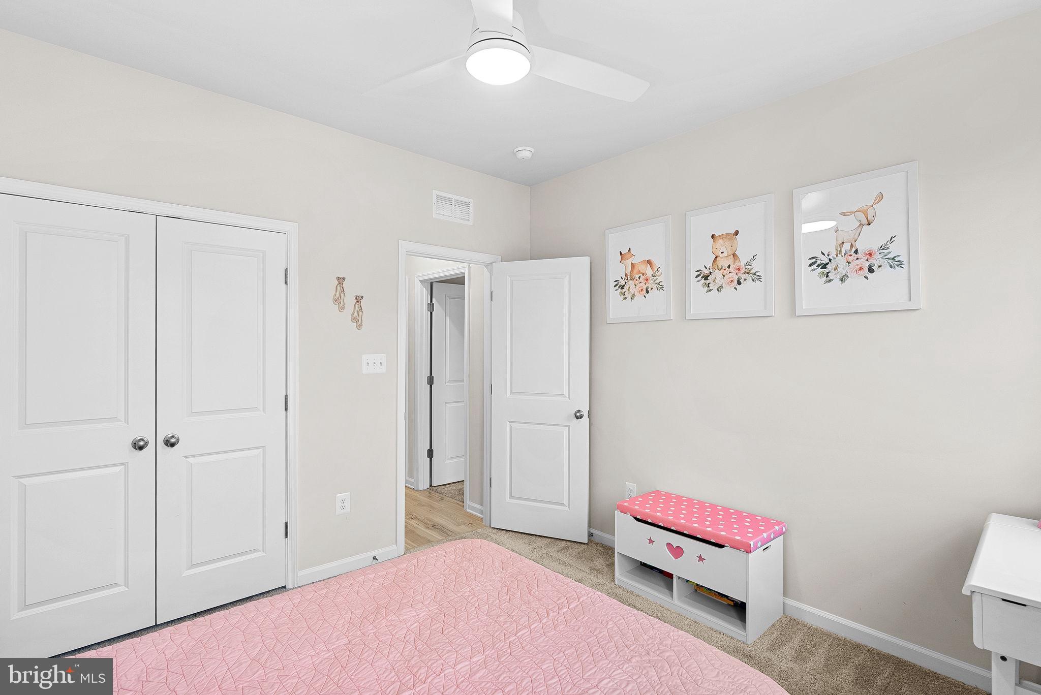 EAST QUARTER - Residential