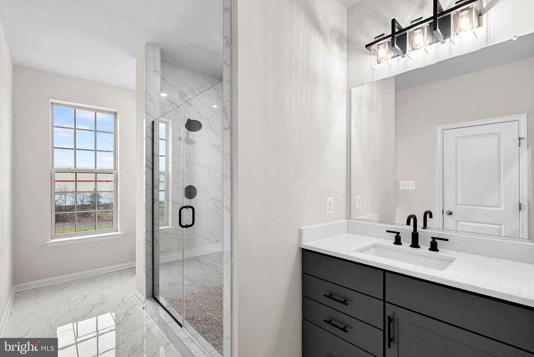 EAST QUARTER - Residential