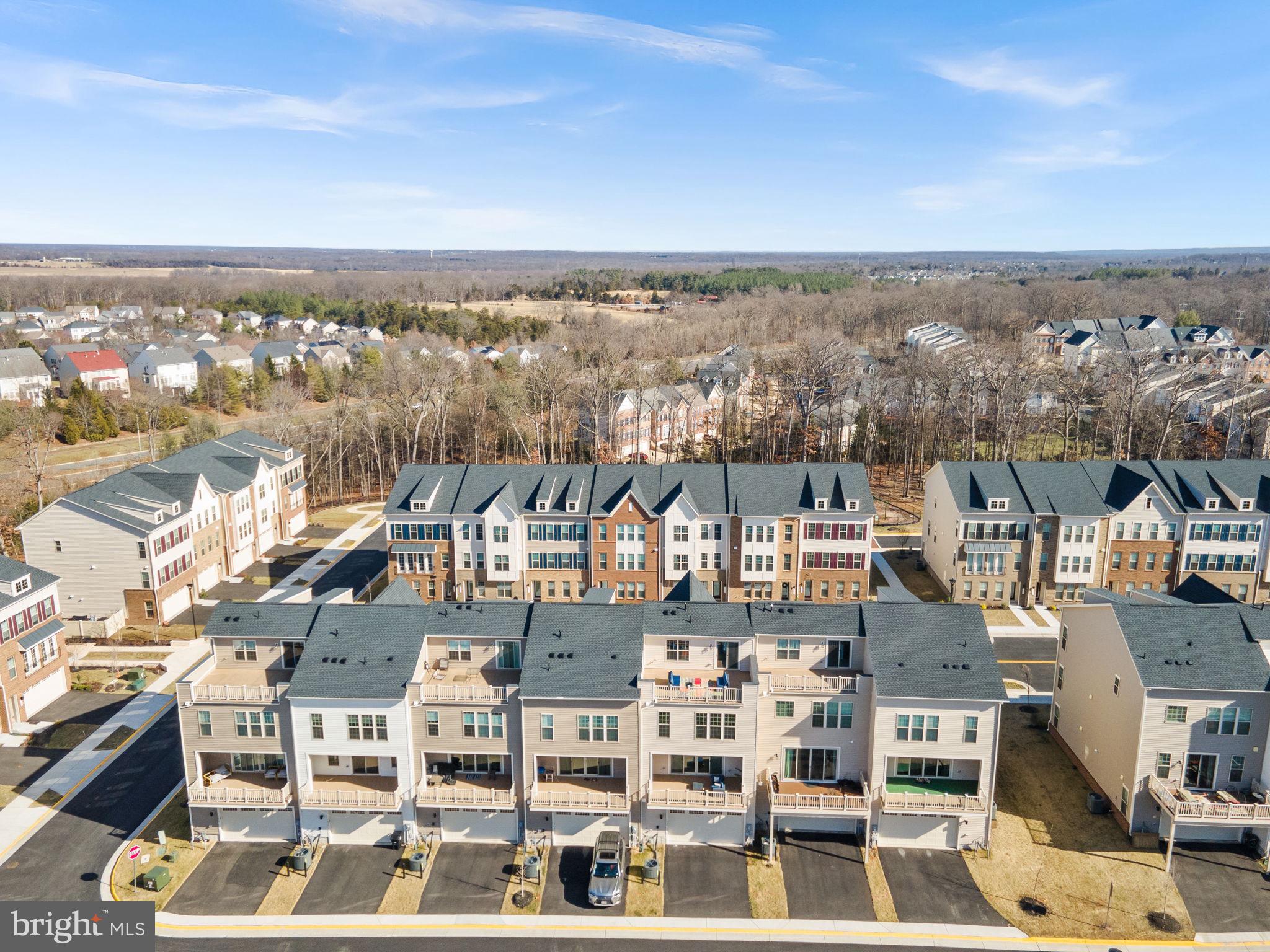 EAST QUARTER - Residential