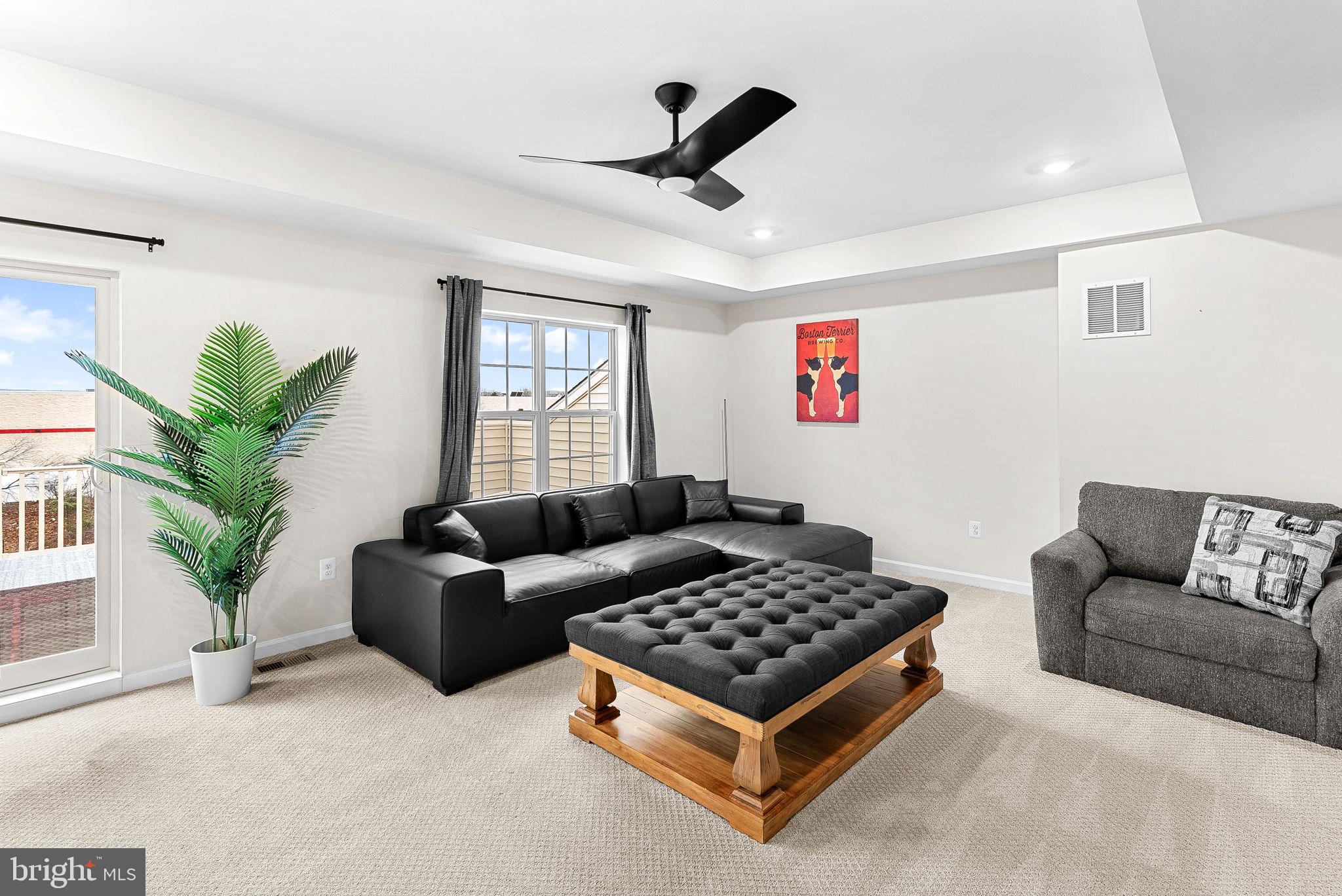 EAST QUARTER - Residential