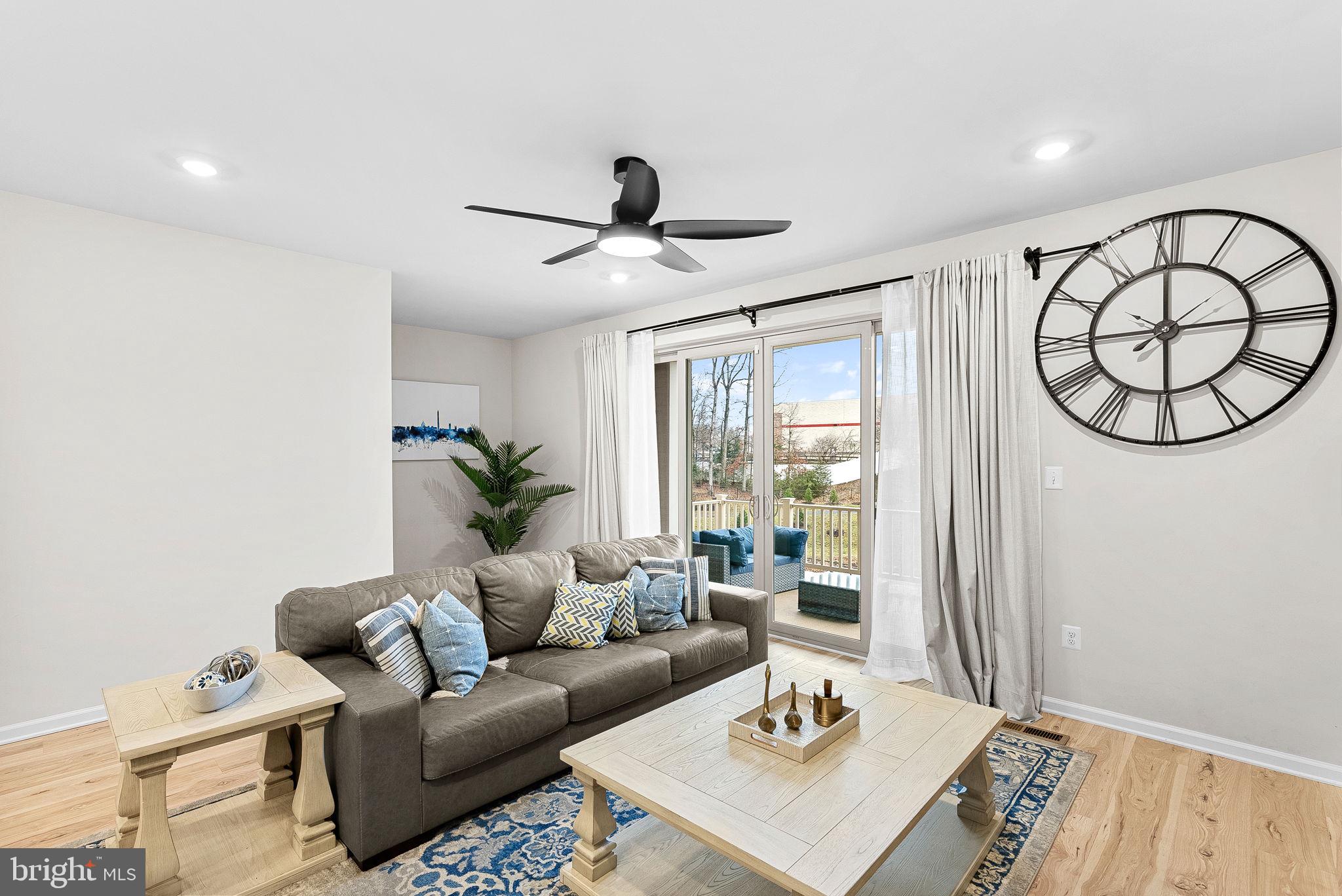 EAST QUARTER - Residential