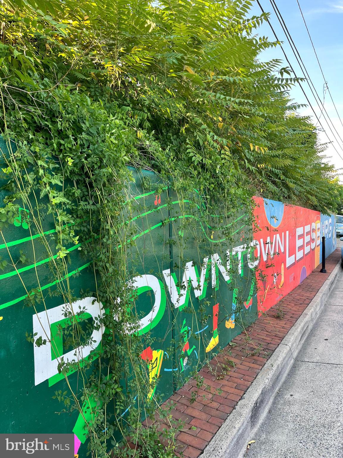 EAST QUARTER - Residential