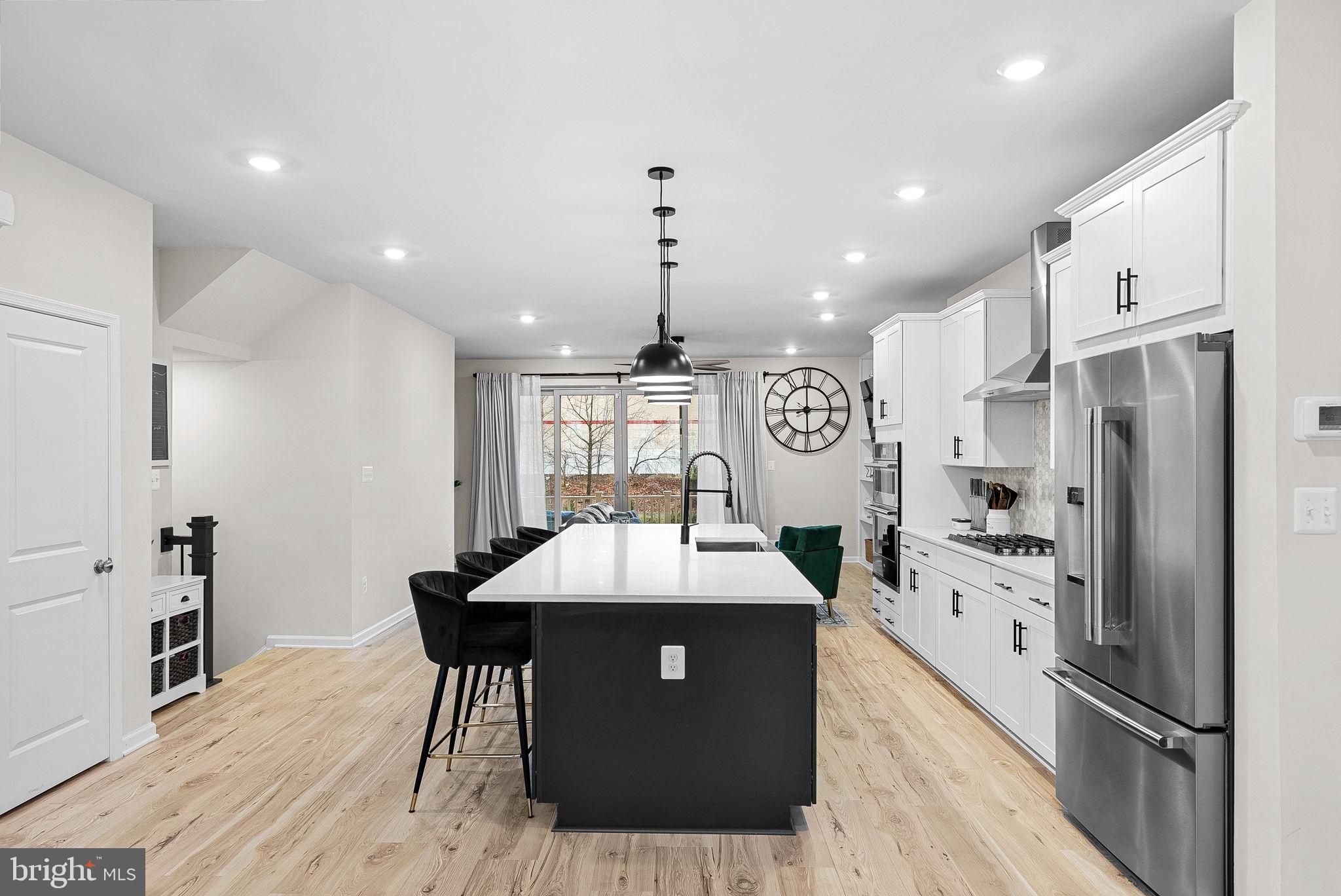 EAST QUARTER - Residential