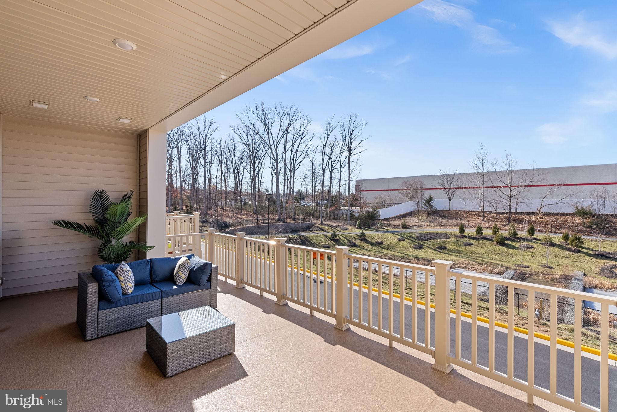 EAST QUARTER - Residential