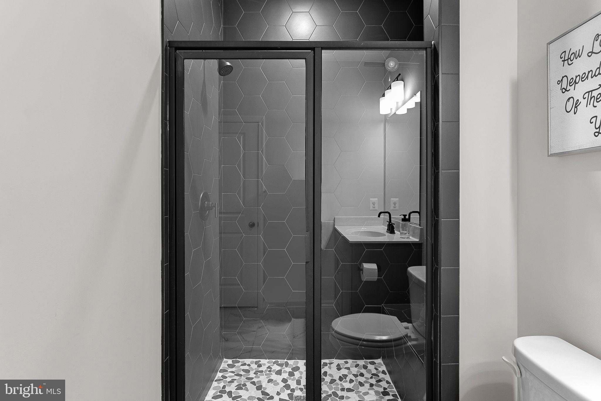 EAST QUARTER - Residential