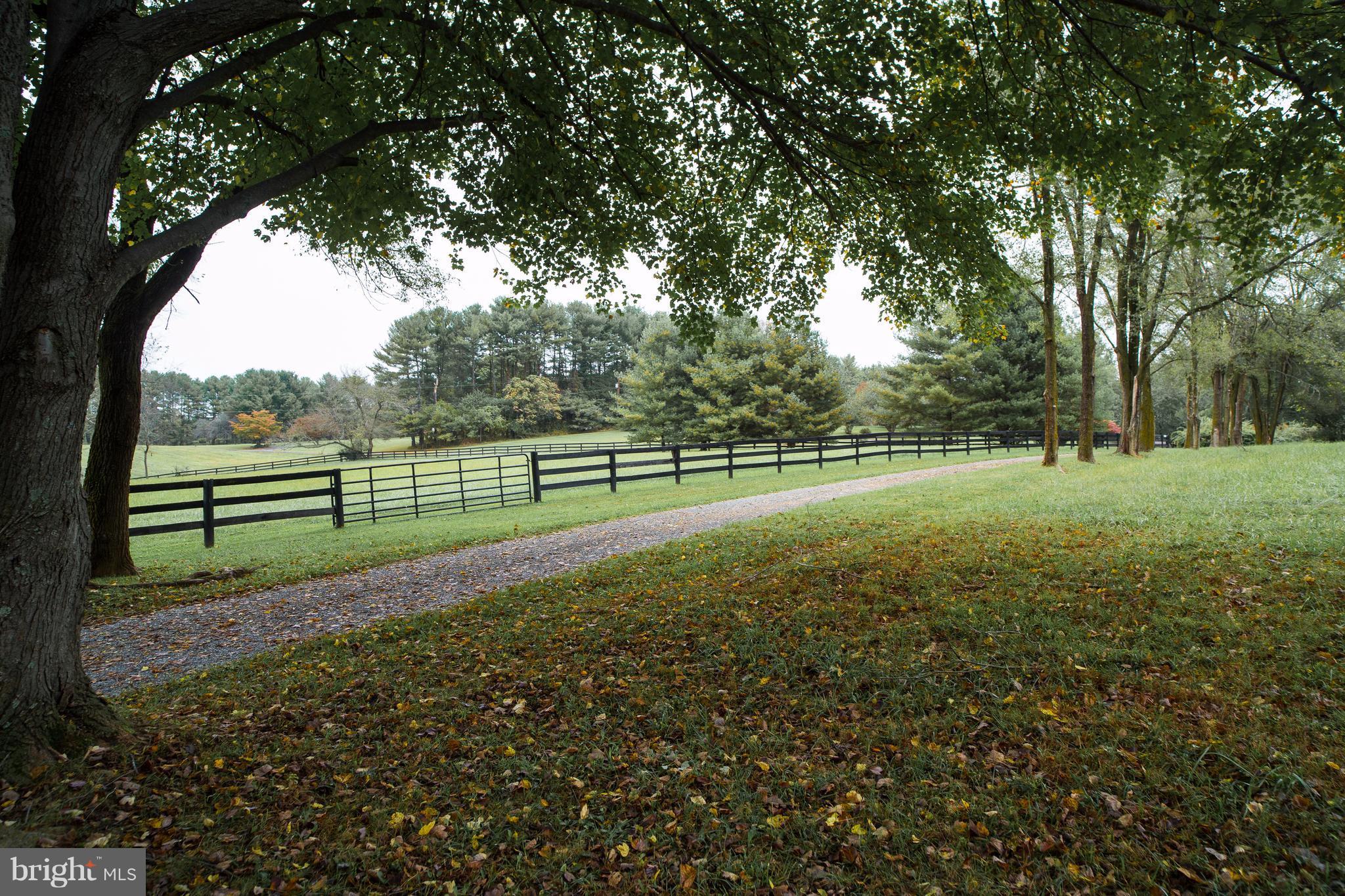 ASPEN HILL - Residential