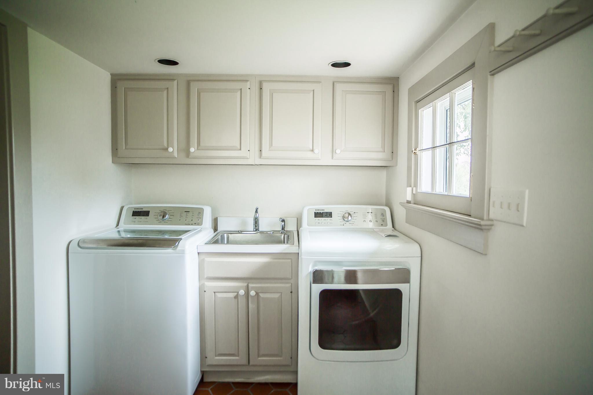 ASPEN HILL - Residential