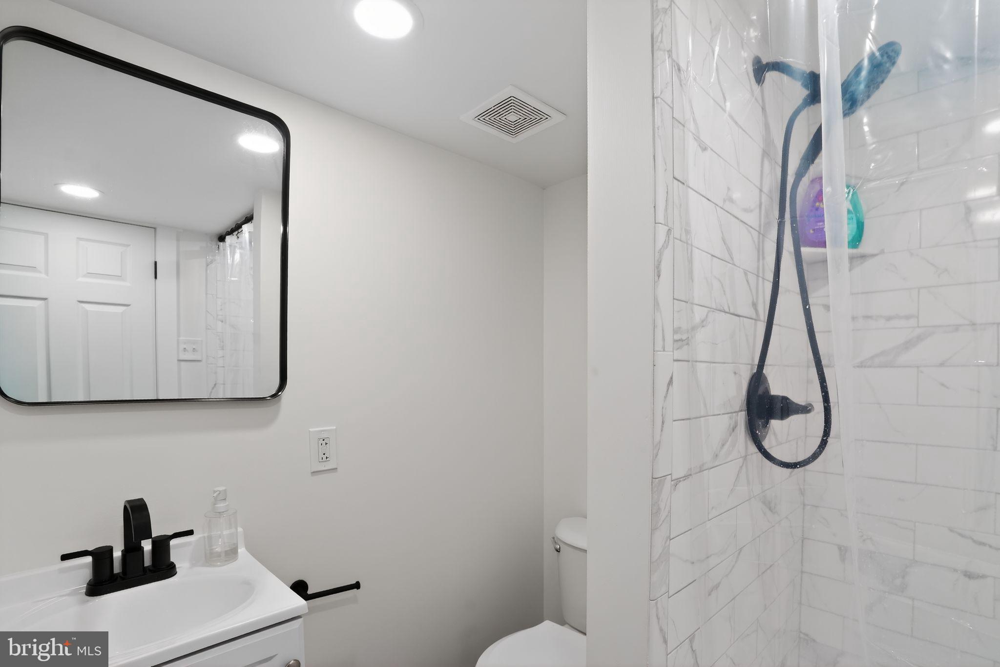 ROXBOROUGH - Residential