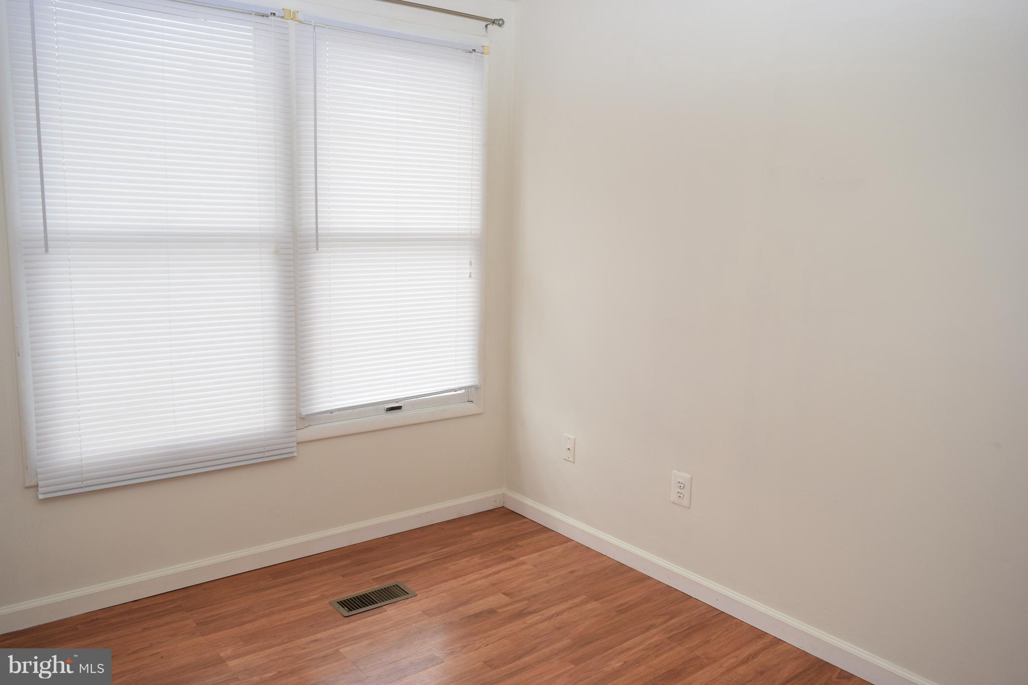 ROLLINGWOOD VILLAGE - Residential Lease