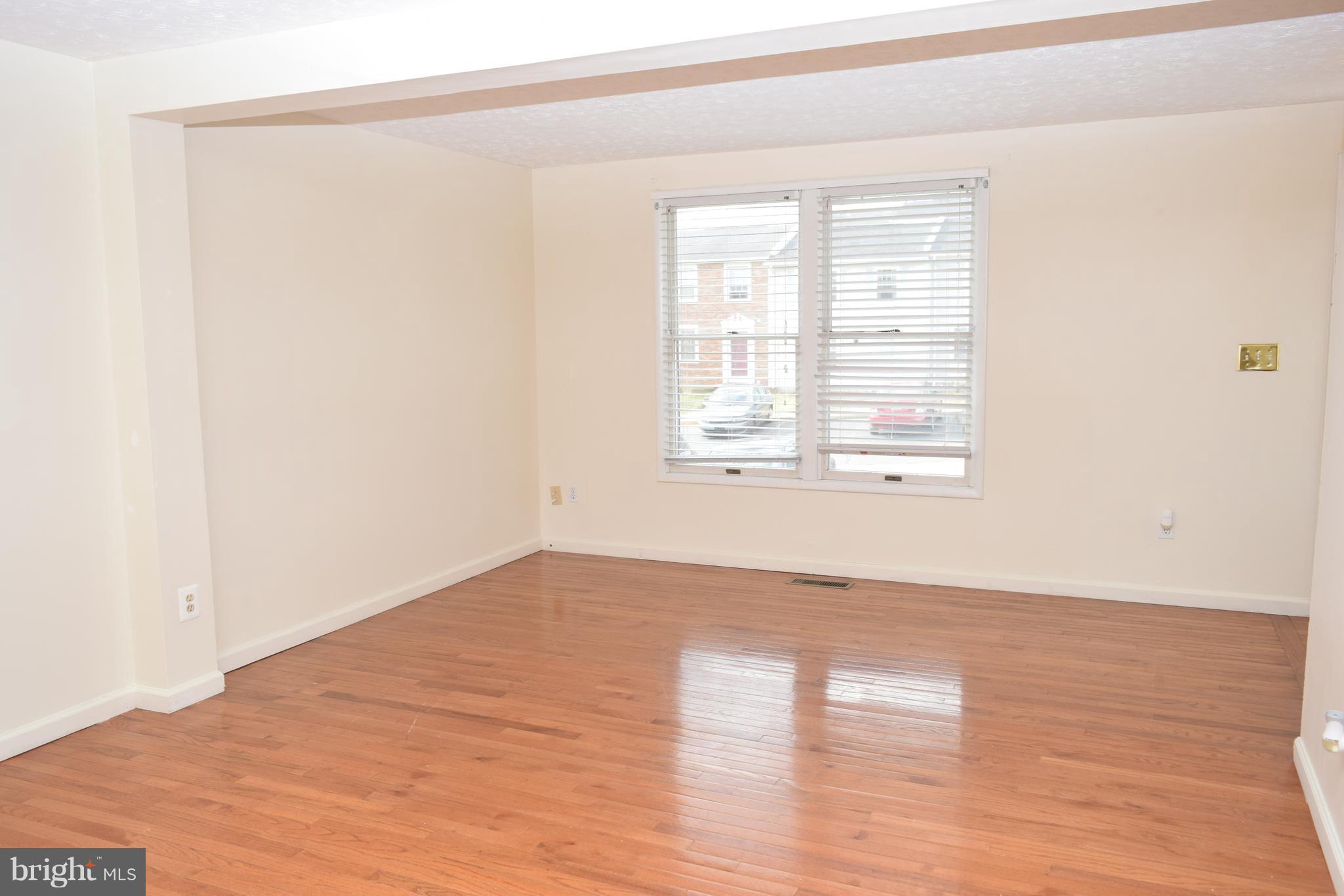 ROLLINGWOOD VILLAGE - Residential Lease